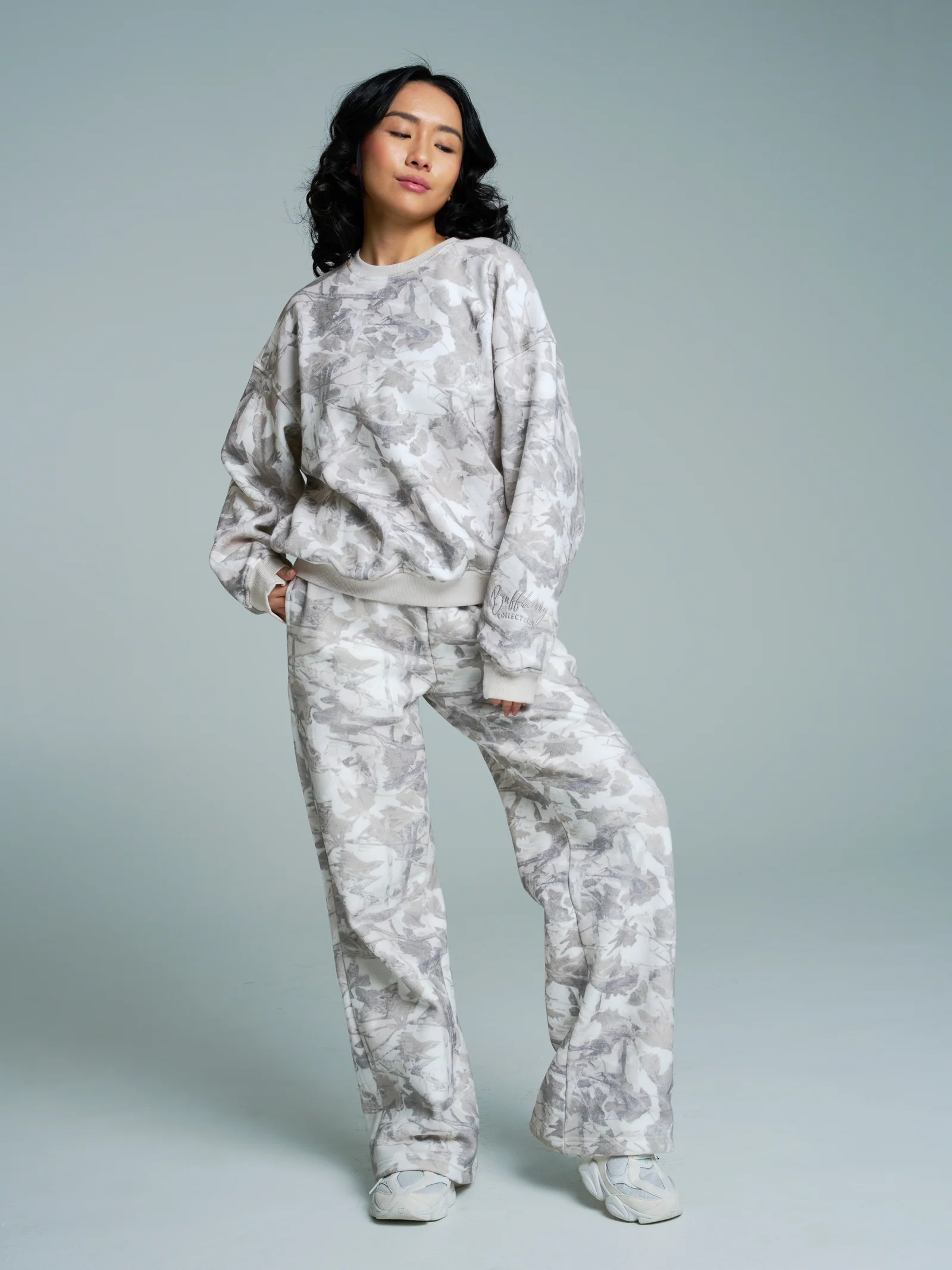 Plush Fleece Straight Leg Sweat Pant - Snow Camo | Buffbunny Collection