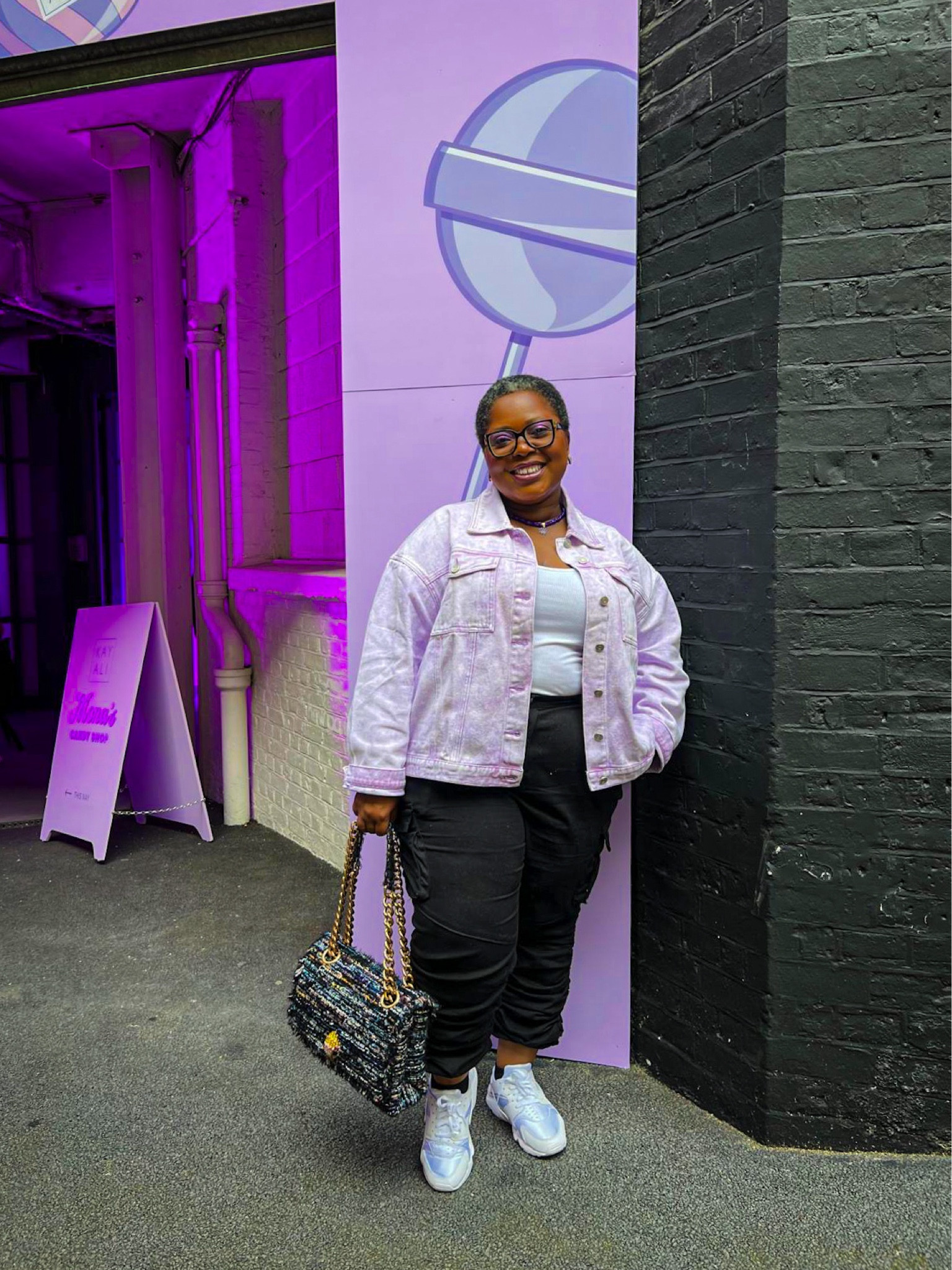 Summer Sneaker Outfit.


#LTKbag #LTKsummer #LTKplussize