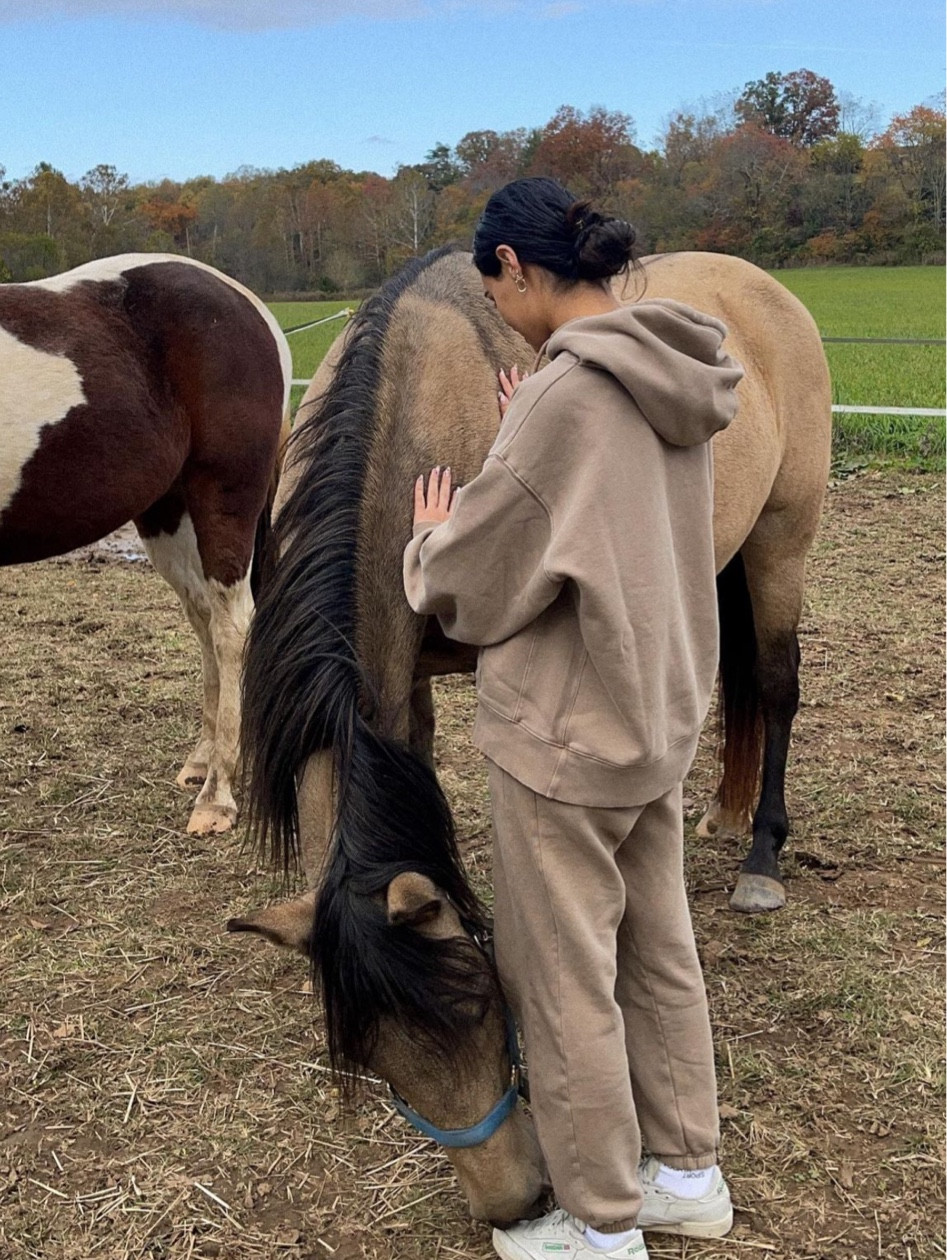brown sweat set, Reebok white sneakers and black trucker hat #reebok #fallstyle #fallfashion

#LTKSeasonal #LTKFind #LTKBacktoSchool