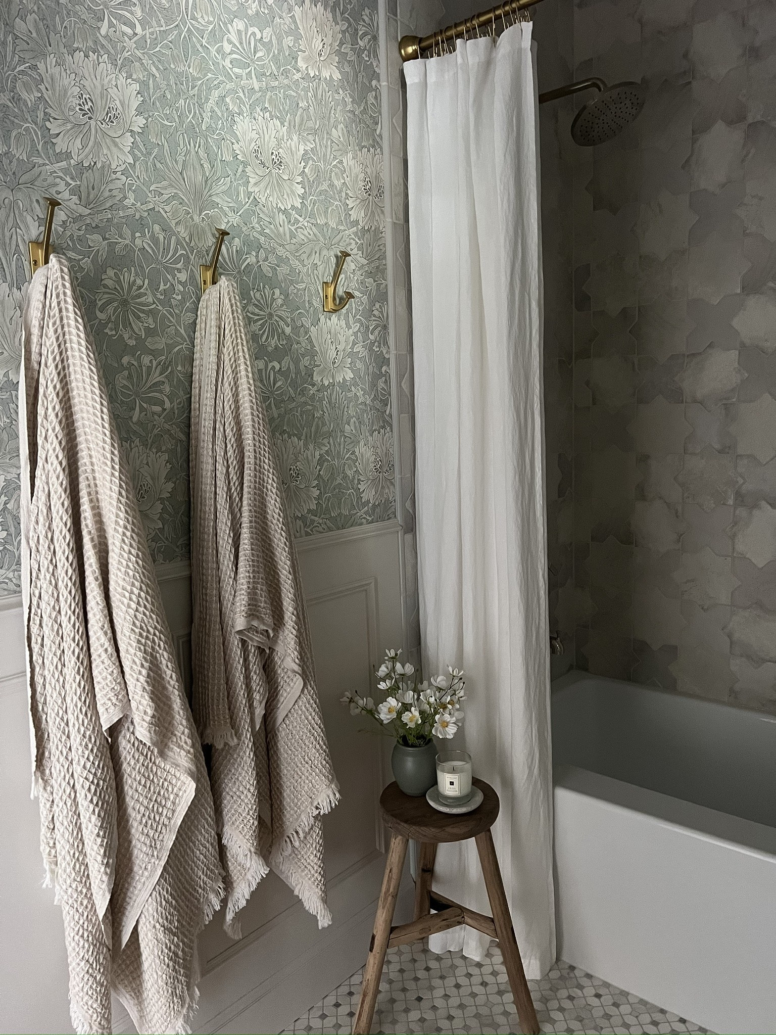 Our bathroom is one of my favorite spaces in our home. It’s so cozy, curated, and has the perfect amount of charm. 

Interior design, traditional home, bathroom decor

#LTKHome