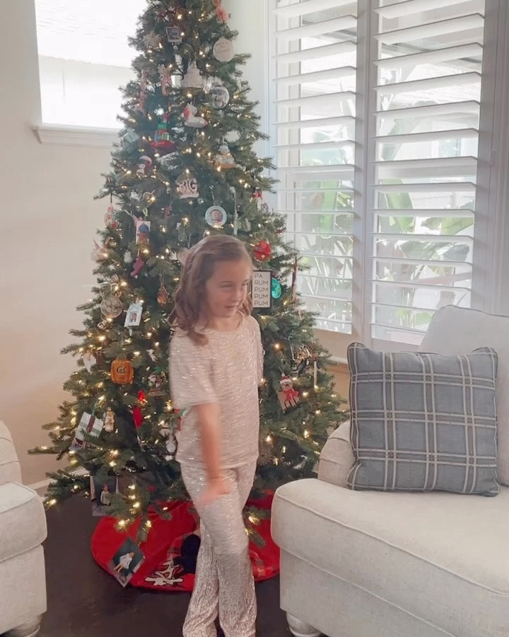 walking through target, this outfit catches my eye 👀... "Ava! do you want this outfit?!"

i NEVER spontaneous shop like this but i HAD TO get this for her! its the perfect holiday outfit for all winter holidays and it was so easy for her to play in! 

#LTKSeasonal #LTKKids #LTKHoliday