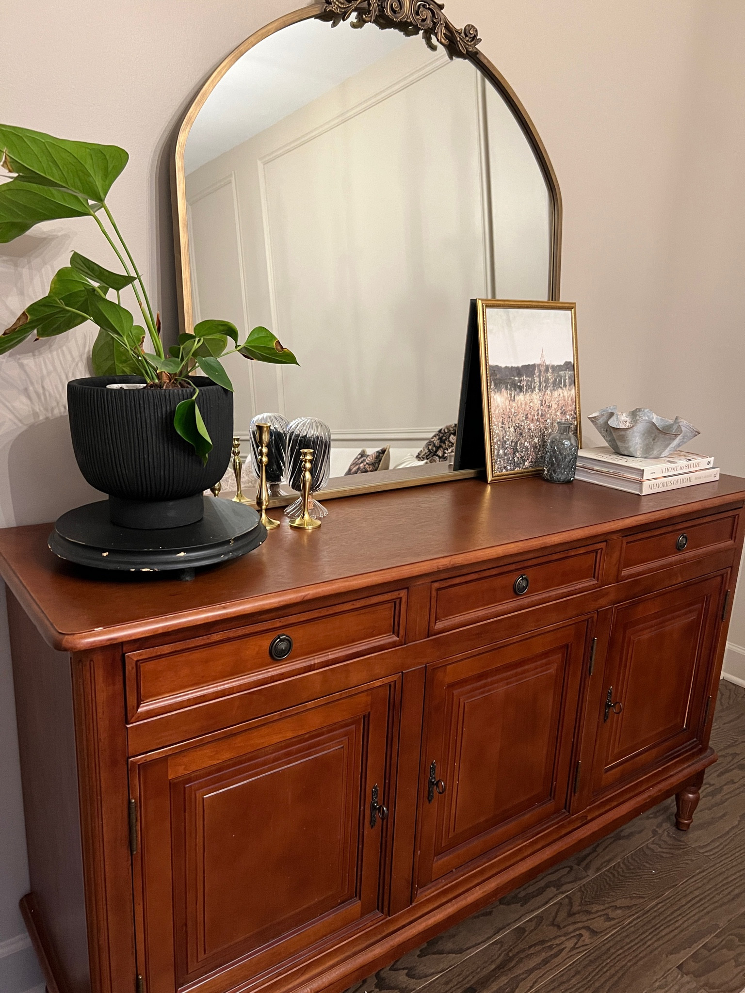 Beautiful hutch styled just right with all the modern vintage vibes 

#LTKhome