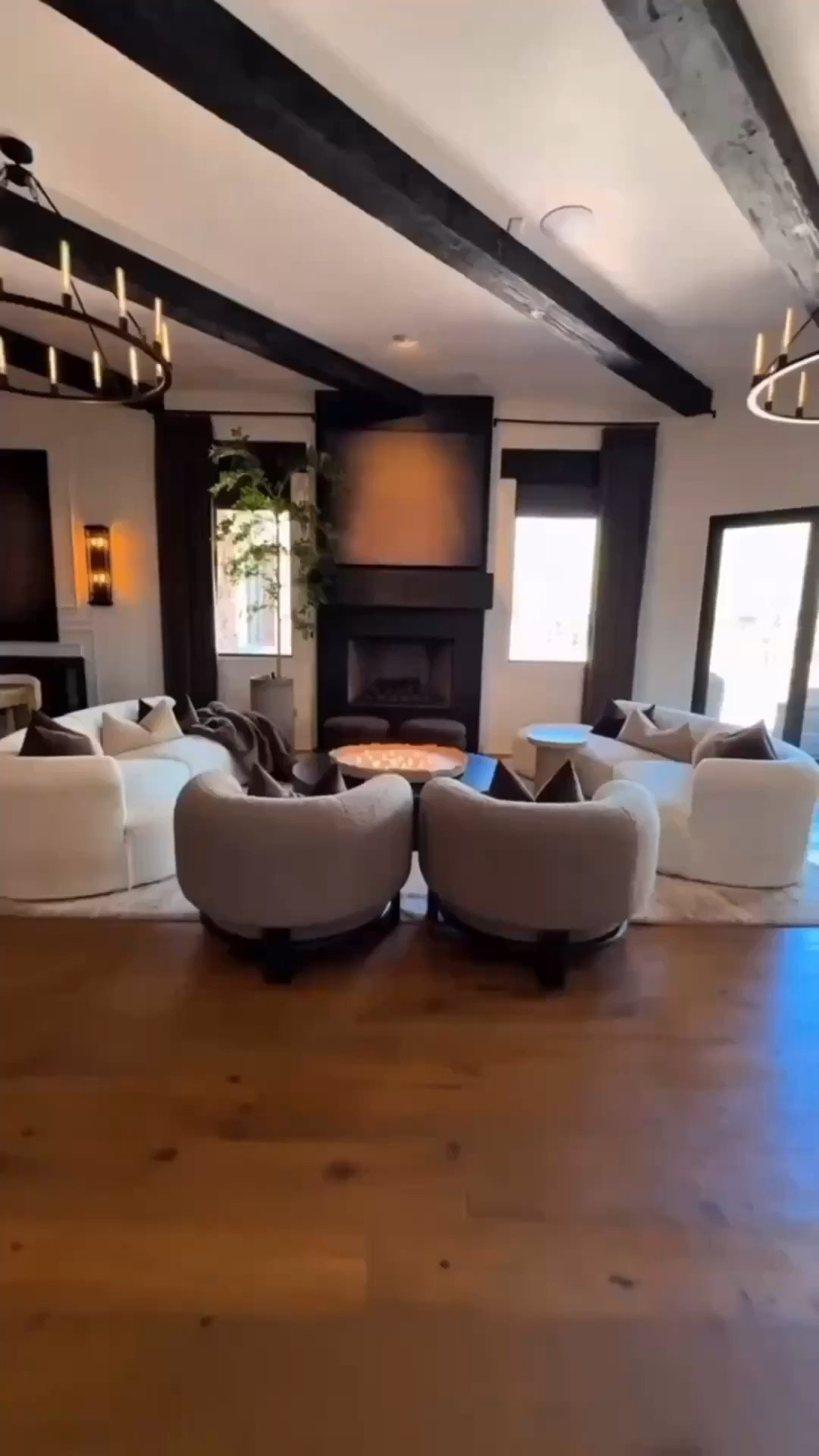 Incoming… a moody modern living room with warm tones, layered textures, and cozy interior design details 🤎 perfect living room decor inspiration with stylish amazon finds.

#livingroominspo #moodylivingroom #moodymodern #moderninteriordesign #livingroomdecor #homedecorinspo #interiordecor #interiordesignideas #amazonhome #amazonfinds #aesthetichomedecor #cozyhome
#summerthompsonstyles

#LTKHome