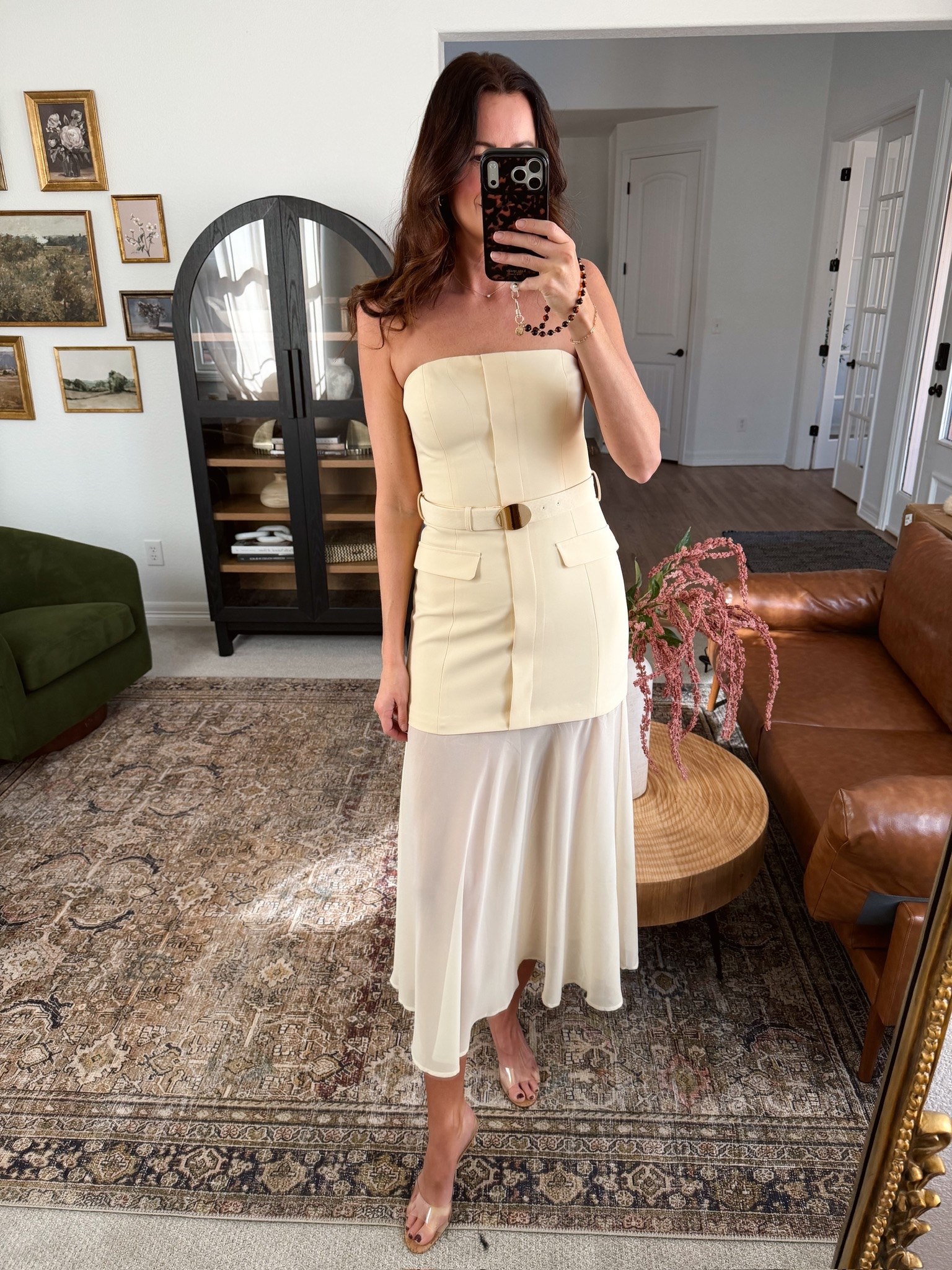 This stunning dress is now 30% off, and it would be perfect for any spring or summer wedding or event! ￼

#LTKSaleAlert #LTKTall #LTKWedding