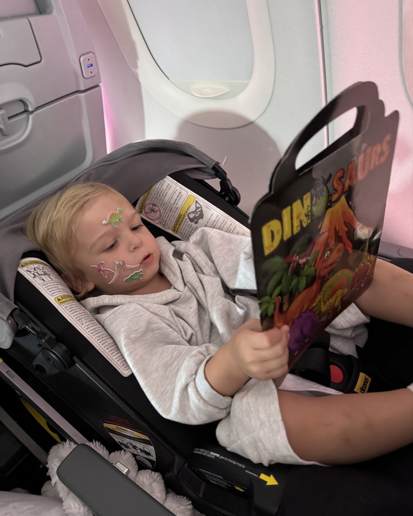 Life-saving bubble sticker set. 
Planes, dinners, anywhere. Easy to peel off any surface and easy to pack! 
 
Toddler travel hack 

#LTKTravel #LTKKids