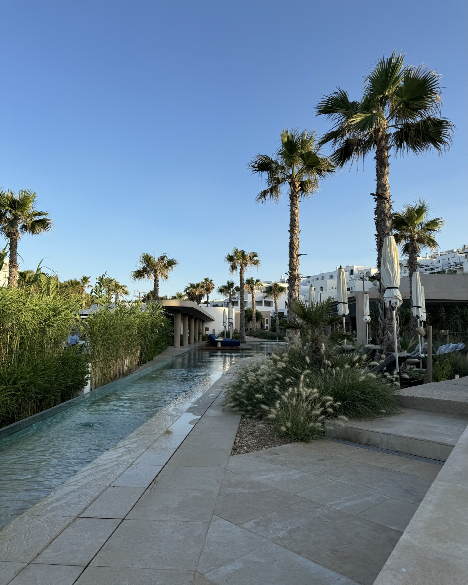 Avant Mar Paros Greece 🇬🇷 
Location: 10/10 : right next to beach, 5-10 minute walk from main town
Service: 10/10: friendly staff, upgraded our room
Vibe: 10/10 : very relaxed, modern aesthetic


#LTKtravel #LTKAroundTheWorld