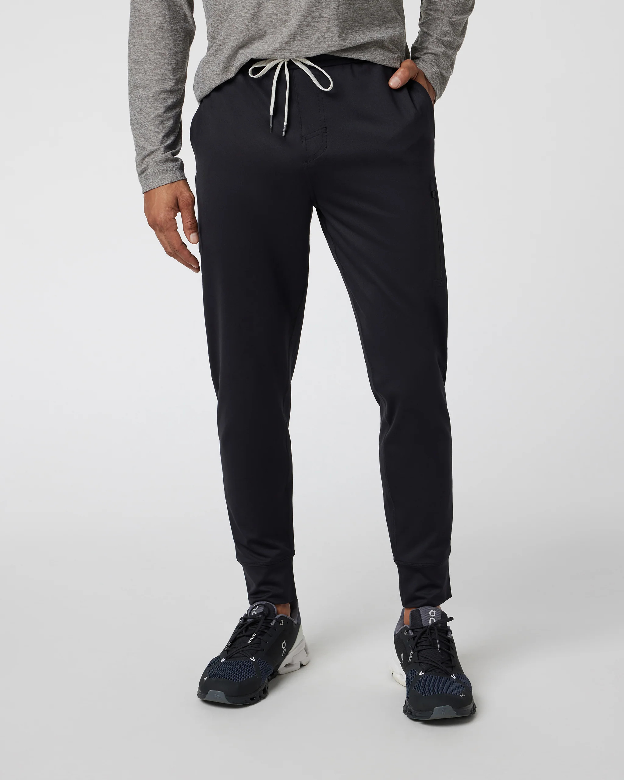 Sunday Performance Jogger 30" | Black | Vuori | Vuori Clothing (US & Canada)