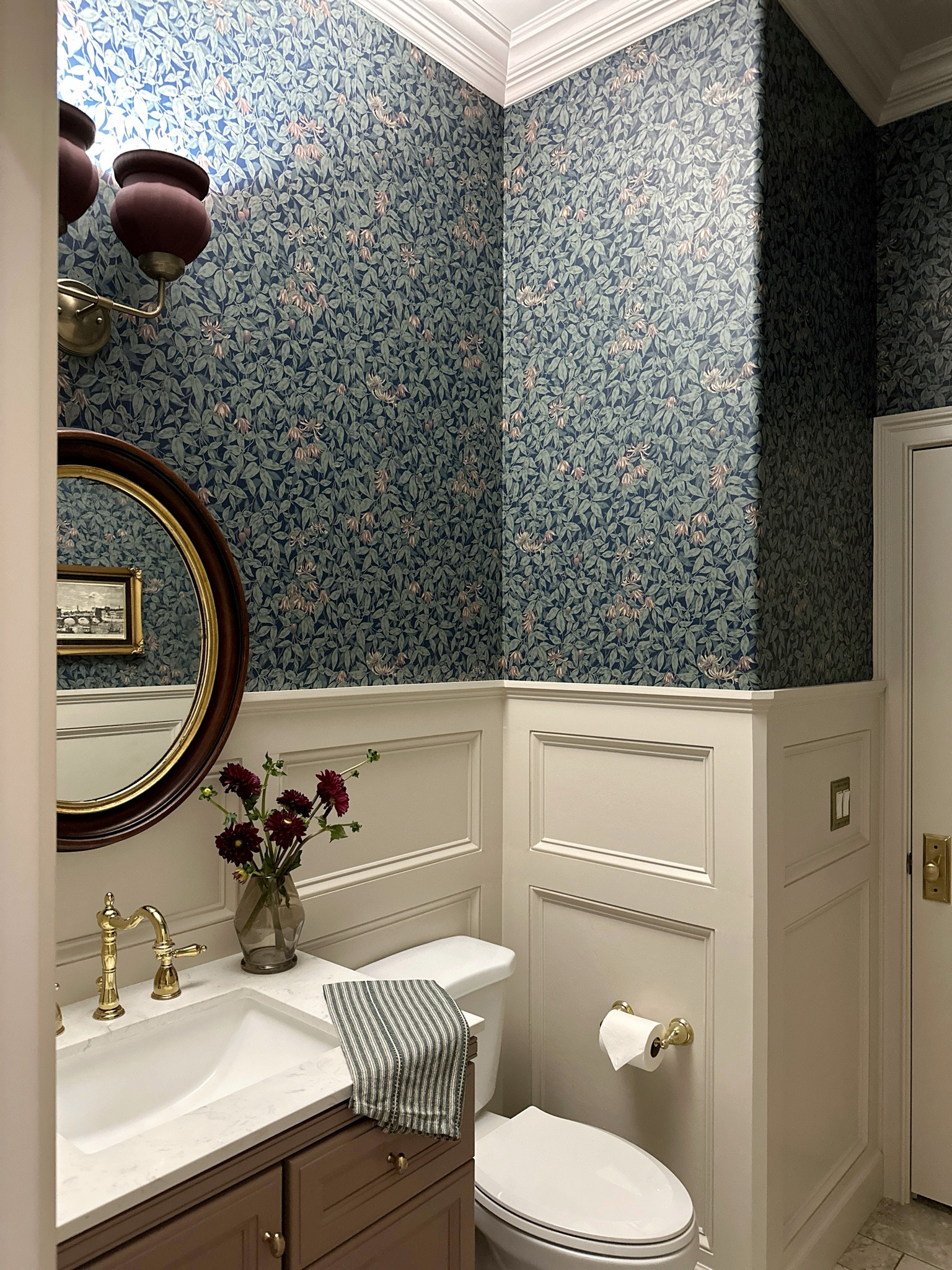 Traditional bathroom, powder bathroomm

#LTKHome