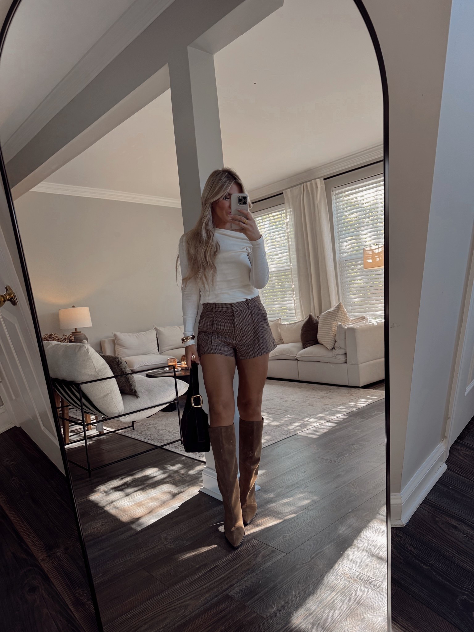 Fall outfit inspo- obsessed with these shorts!! 

#LTKSeasonal #LTKFallSale #LTKFindsUnder100