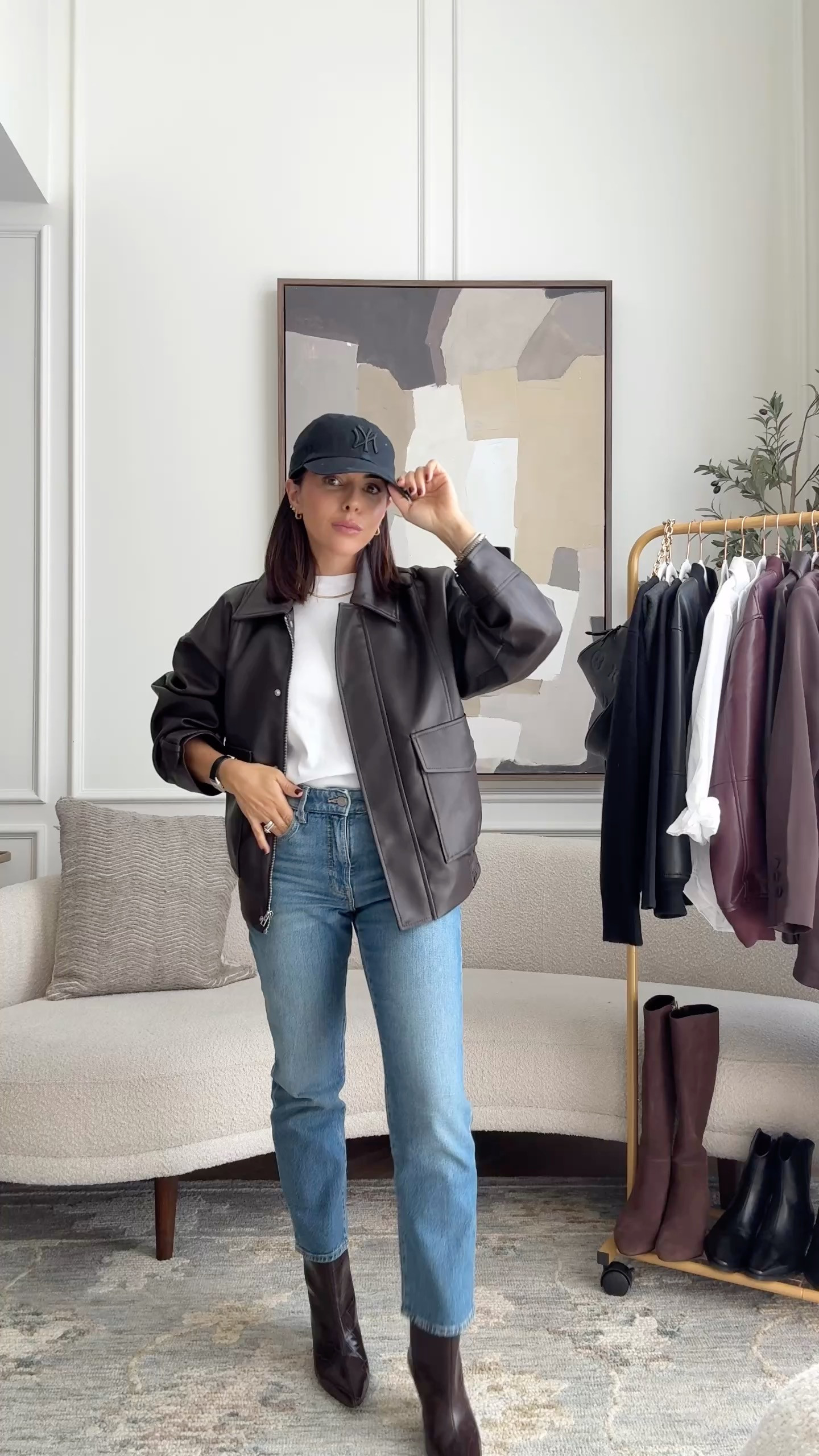 Jeans - Size 25 short 
T-shirt - size small 
blazer - size XS 

Fall, fall outfit ideas, petite, straight denim  

 