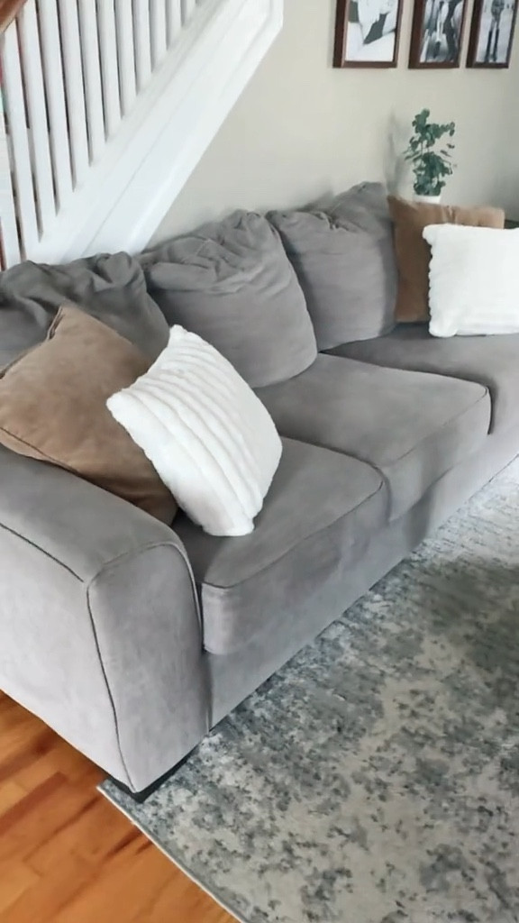 Amazon pillow covers, super soft and great way to add some texture
#amazon #amazonhome #throwpillows #soft #cozy 

#LTKVideo #LTKHome #LTKStyleTip