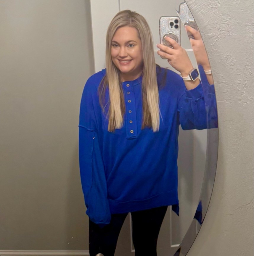 Super cringe mirror selfie but I am
Obsessed with this blue sweater. There are so many colors and they run perfectly oversized!

#LTKFindsUnder50 #LTKMidsize #LTKSaleAlert