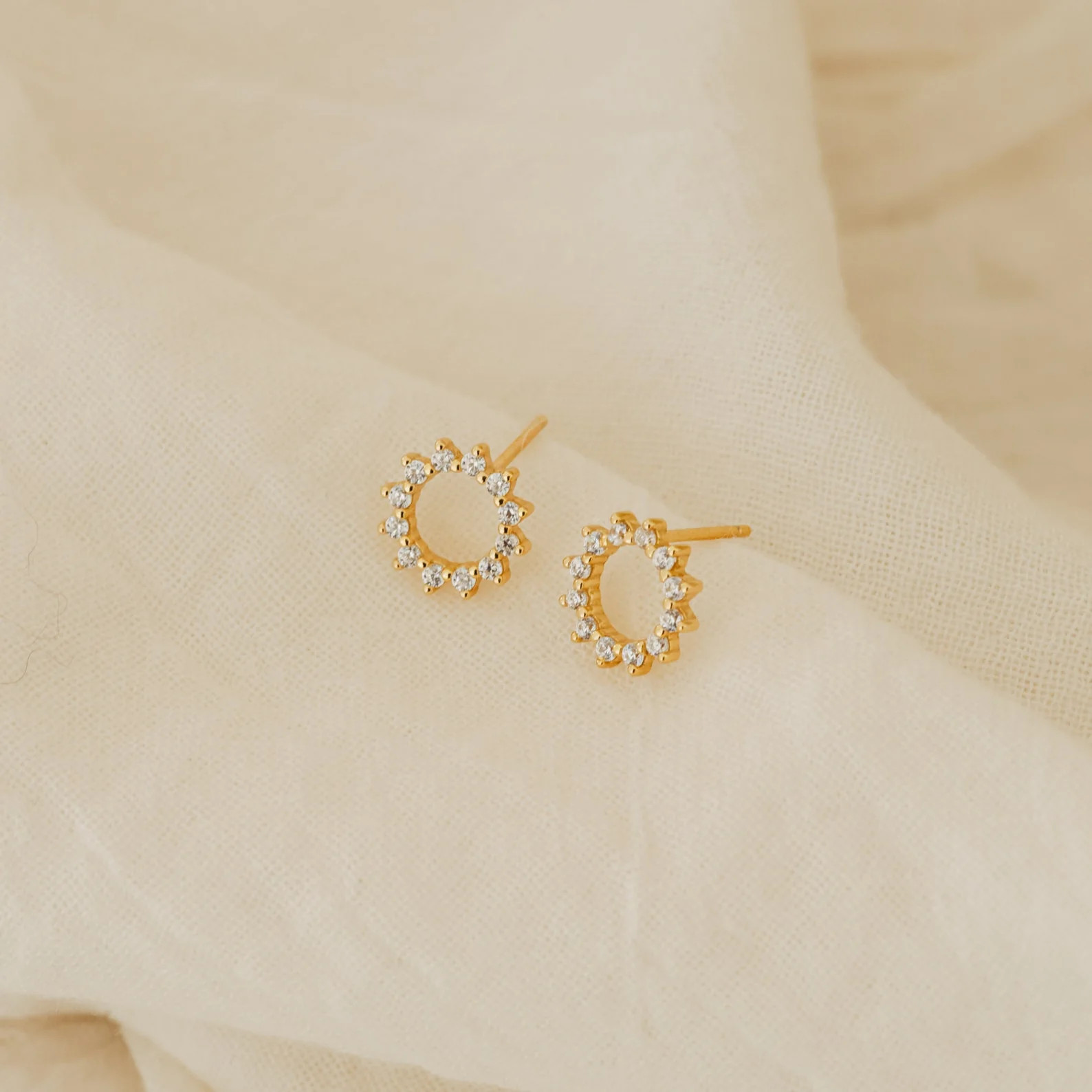 Helen Diamond Sun Stud Earrings | Caitlyn Minimalist | Caitlyn Minimalist