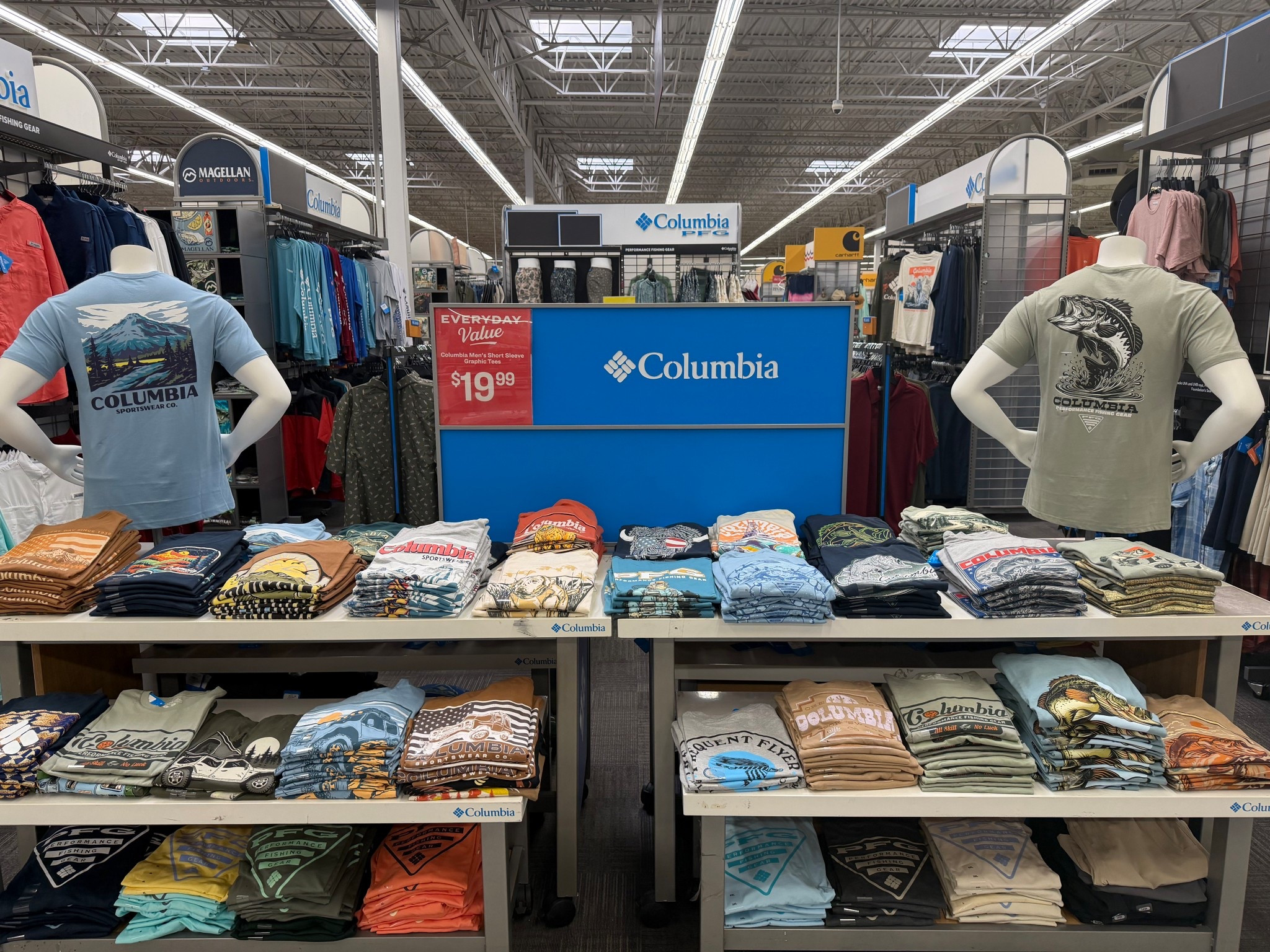 Columbia Sportswear Men's CSC Graphic T-Shirt

Display your passion for the great outdoors with the Columbia Sportswear Men's CSC Rafi Graphic T-shirt. The cotton material provides a comfortable feel, while the graphic designs offer a stylish look.
@academy 



#LTKMens
