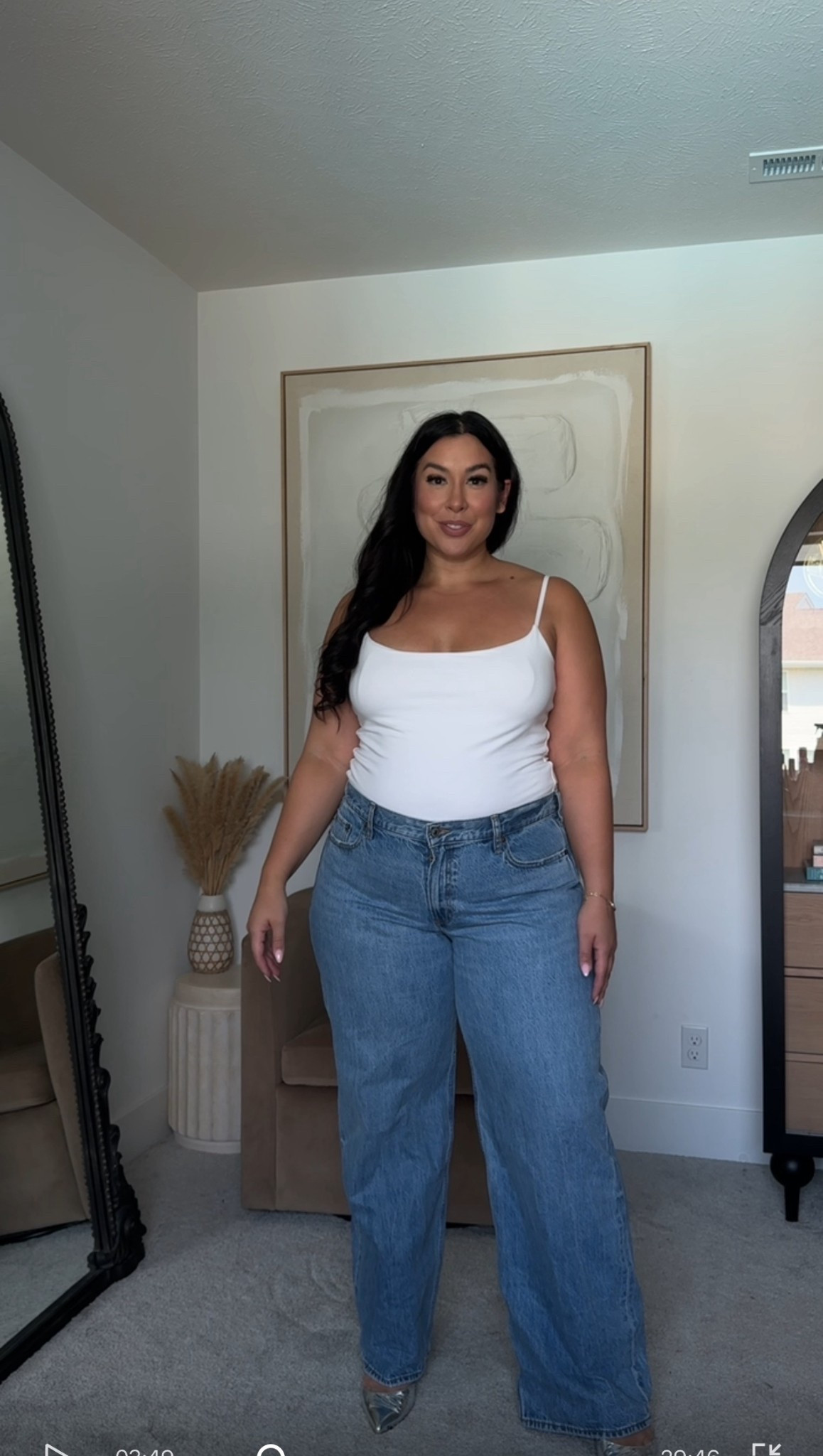 Use code AFBONNIE for a stackable discount! Wearing a size 33 L - Curve Love Low Rise Ultra Loose Jean (color: medium)