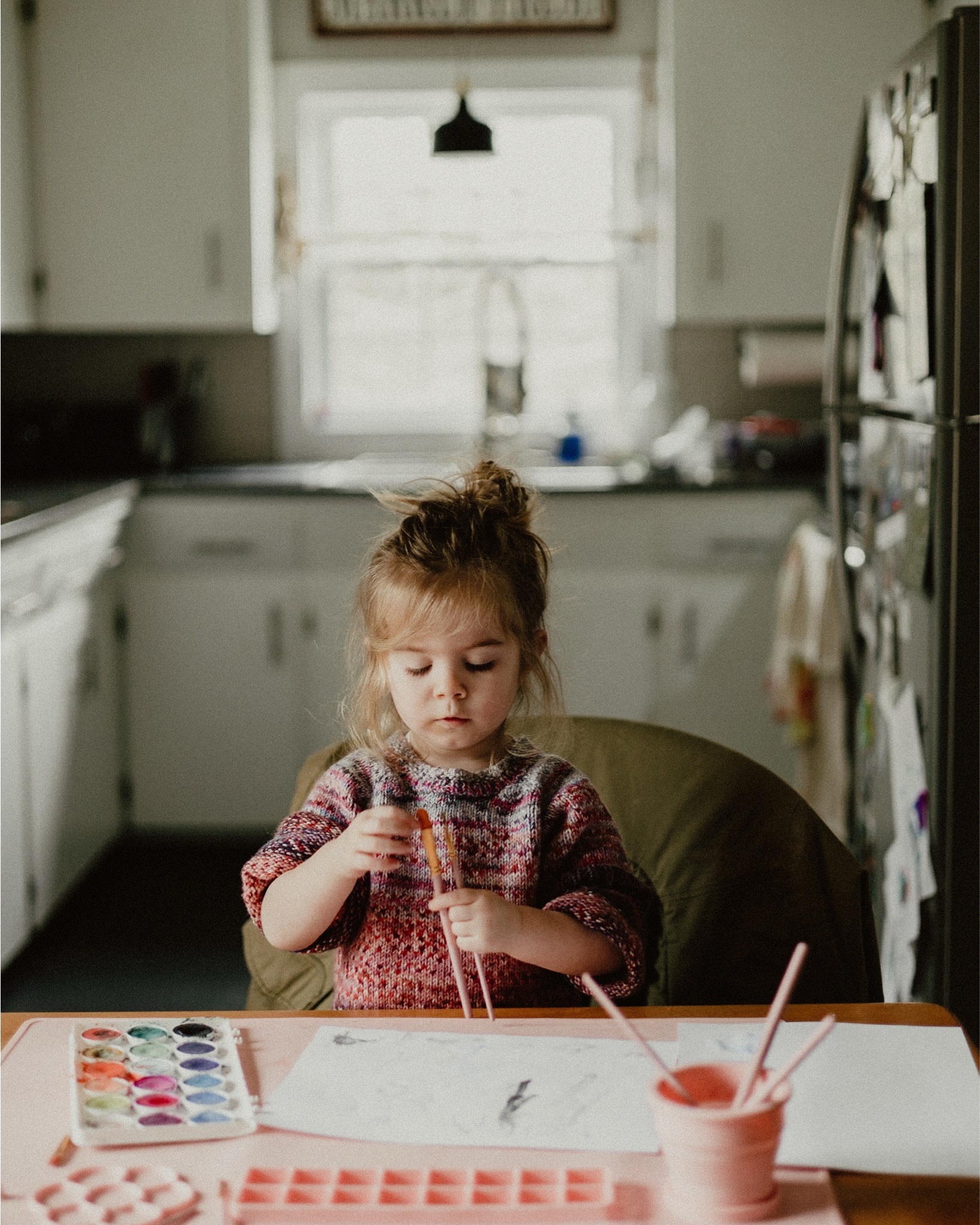Encouraging creativity can be messy, this silicone paint mat really helps. Our girl can whip out crafts anytime, and this mat makes cleanup easy 💛 #kidcrafts #crafting #toddlermom