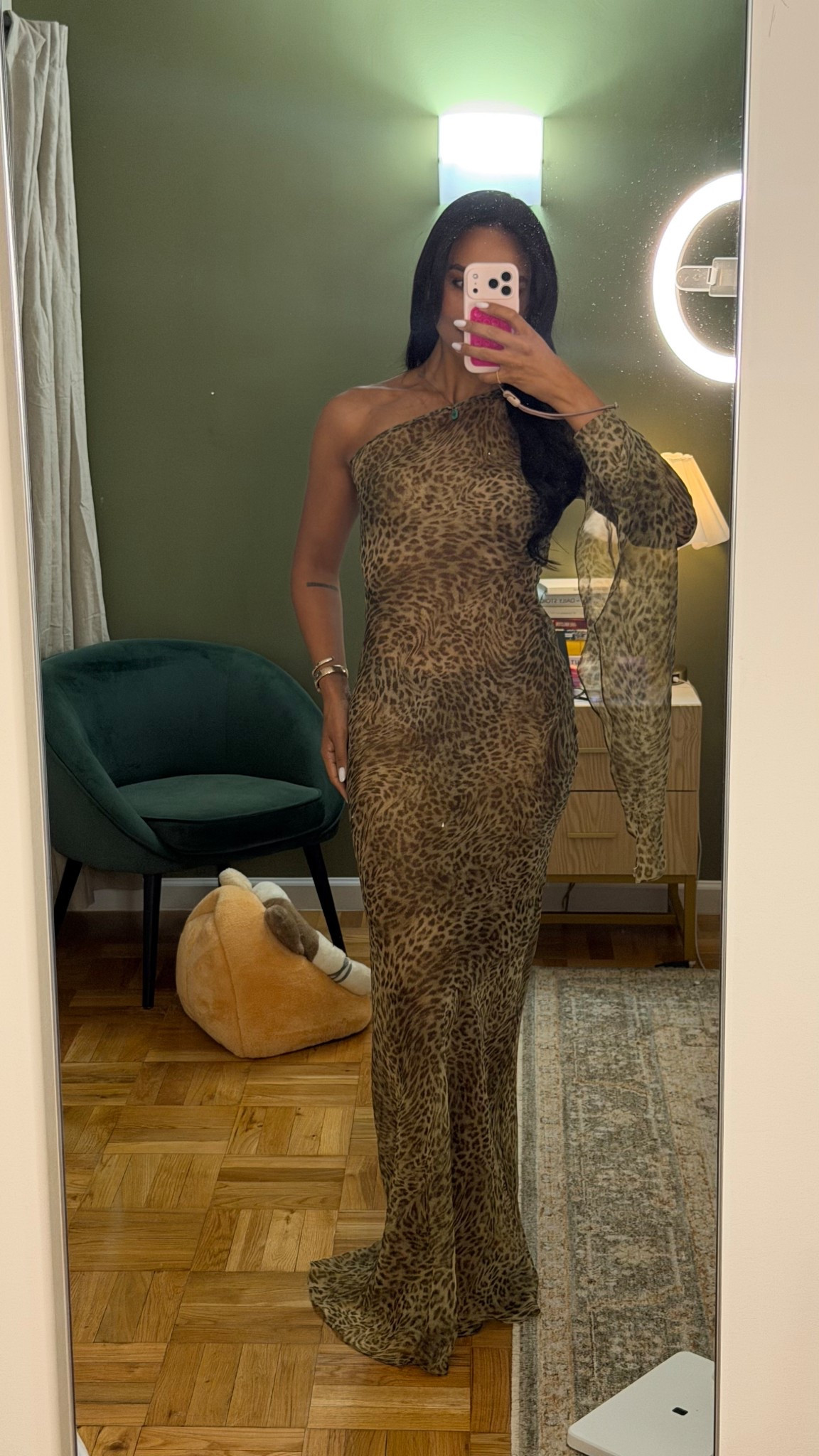 Leopard maxi dress
Cha The Label
Size M