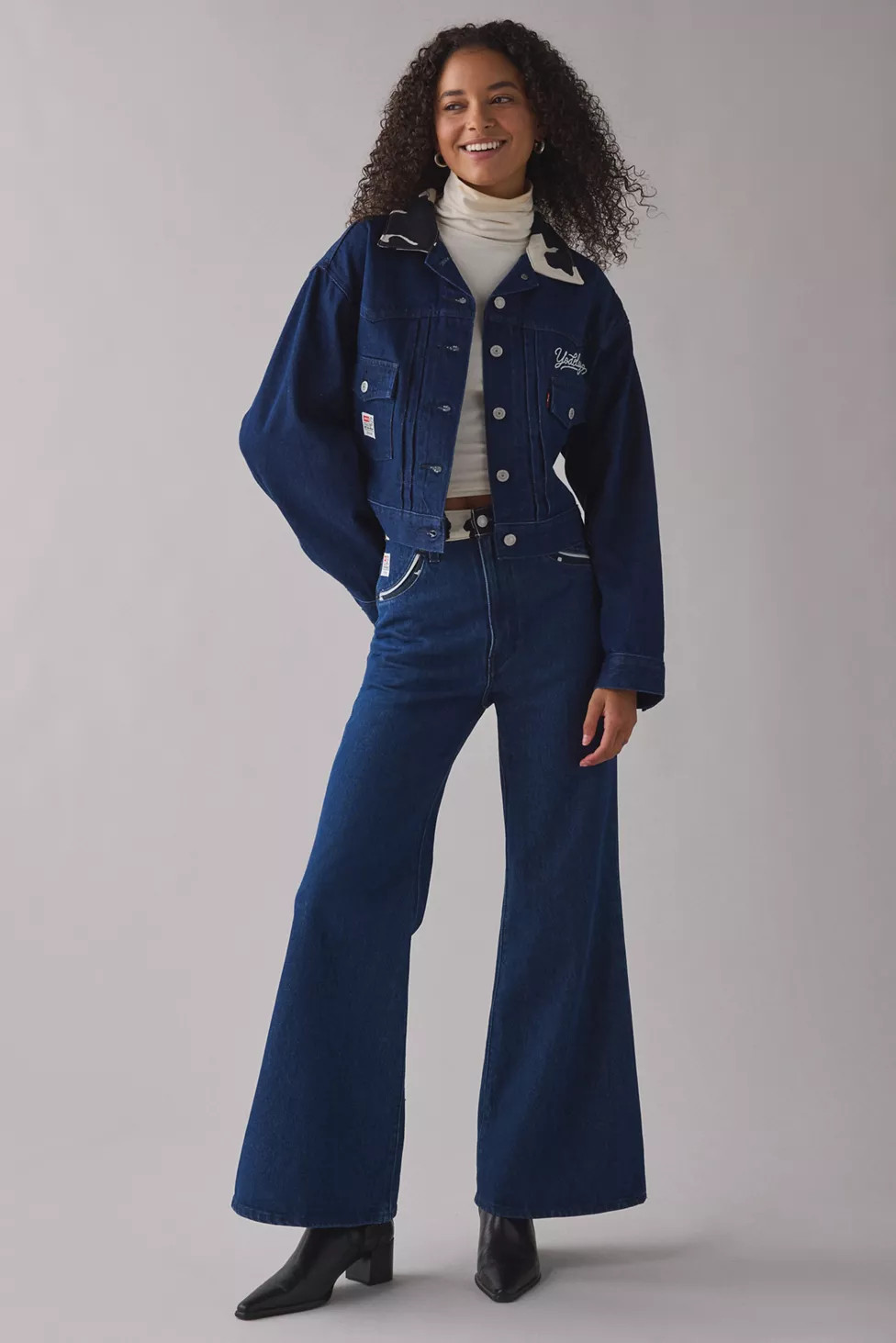 Levi’s® X Toy Story Type II Cropped Denim Jacket | Urban Outfitters (US and RoW)