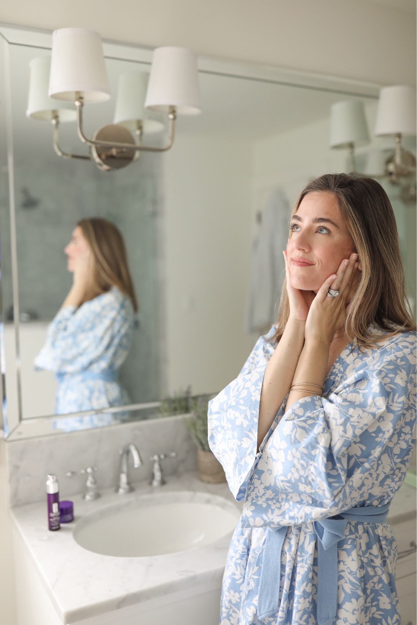 
After my recent visit to @dillards, I couldn't wait to get home to try the @Clinique products I selected! Because I purchased the #SmartWrinkleSerum, it qualified for me for a full size Smart Clinical Repair Wrinkle Correcting Eye Cream for free so I got not just one but TWO products. My sales associate at Clinique mentioned that after using the serum for 16 weeks, you can see similar results that you would with in office treatments like a laser! The serum is packed with peptides, hyaluronic acid and advanced retinoid, which is the next generation of retinol!

Of course I also took home their Spring gift with purchase, which is the cutest cosmetic bag filled with 7 best selling Clinique products for purchases of $37. Shop in stores or online to take advantage of this incredible skincare line and their spring promotional!

#CliniquePartner #NewFromTheCliniqueLab #SmartWrinkleEyeCream #SmartWrinkleSerum #Dillards #DillardsBeauty #sponsored