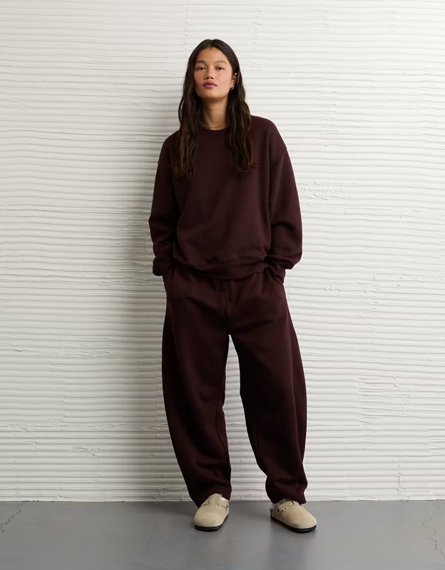 AE Everyday Luxe Crew Neck Sweatshirt | American Eagle Outfitters (US & CA)