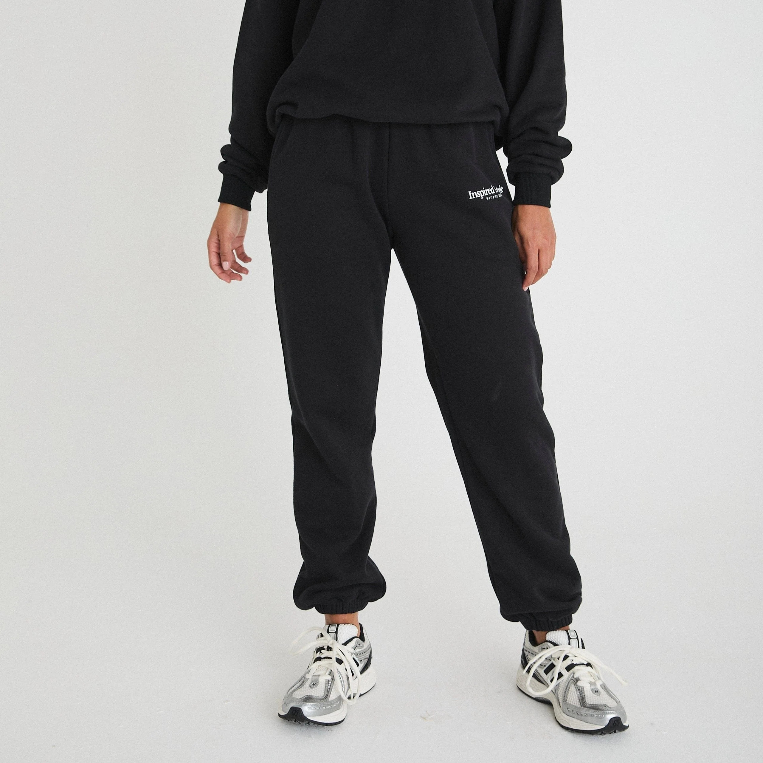 THE ULTIMATE RELAXED JOGGERS - CARBON | WAT The Brand