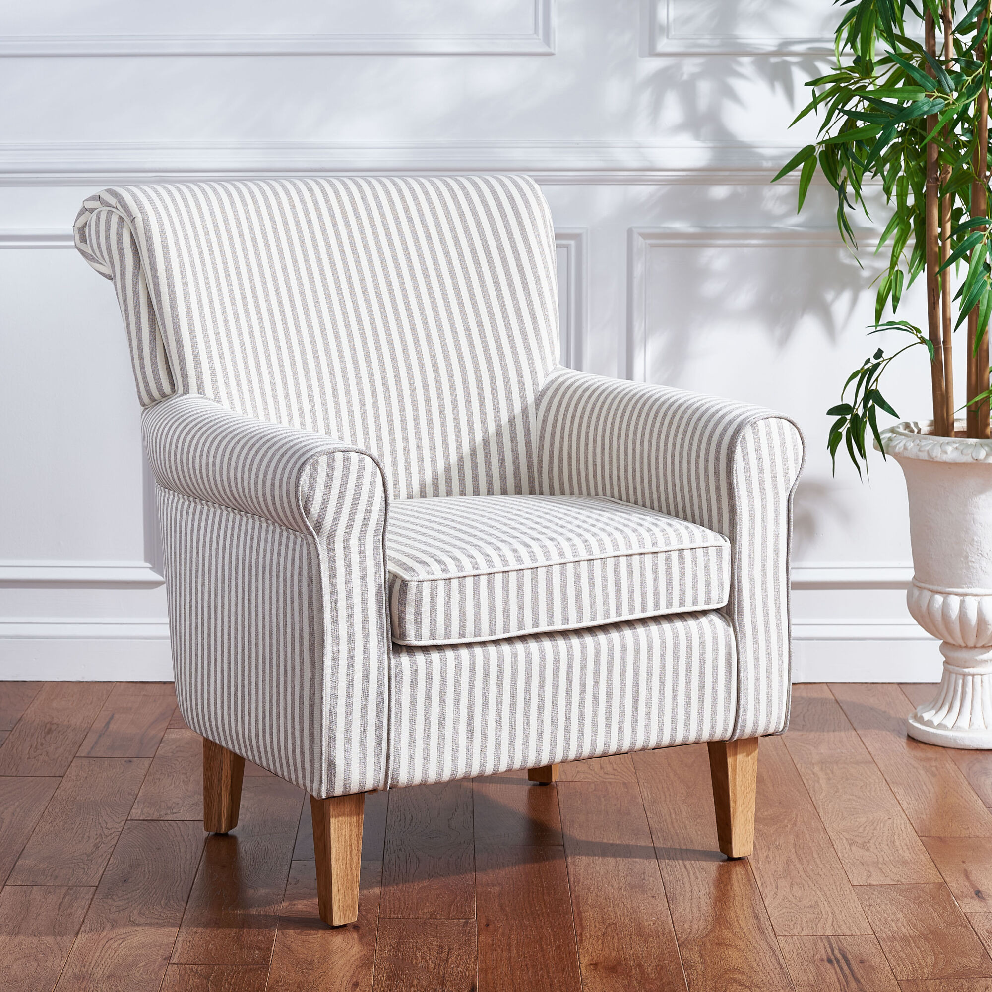 Hazina Club Chair | Homethreads