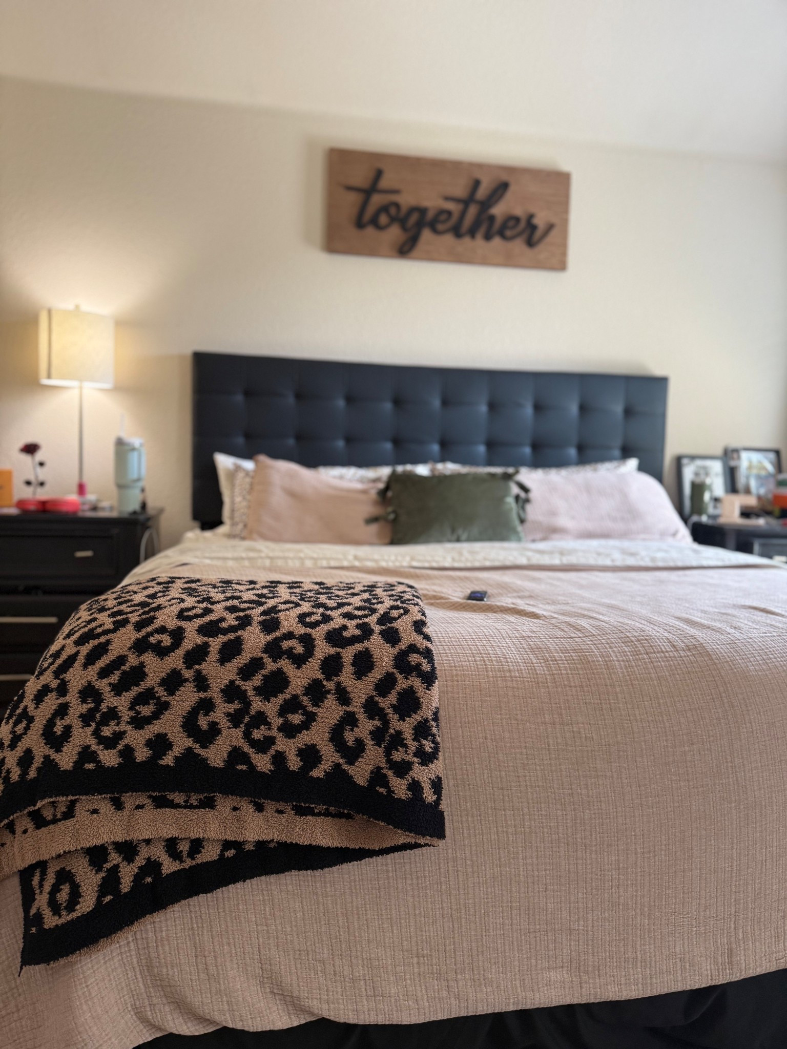 Always get so many questions about my bedding, update it’s still the same items 🤎

#LTKOver40 #LTKHome #LTKFindsUnder100