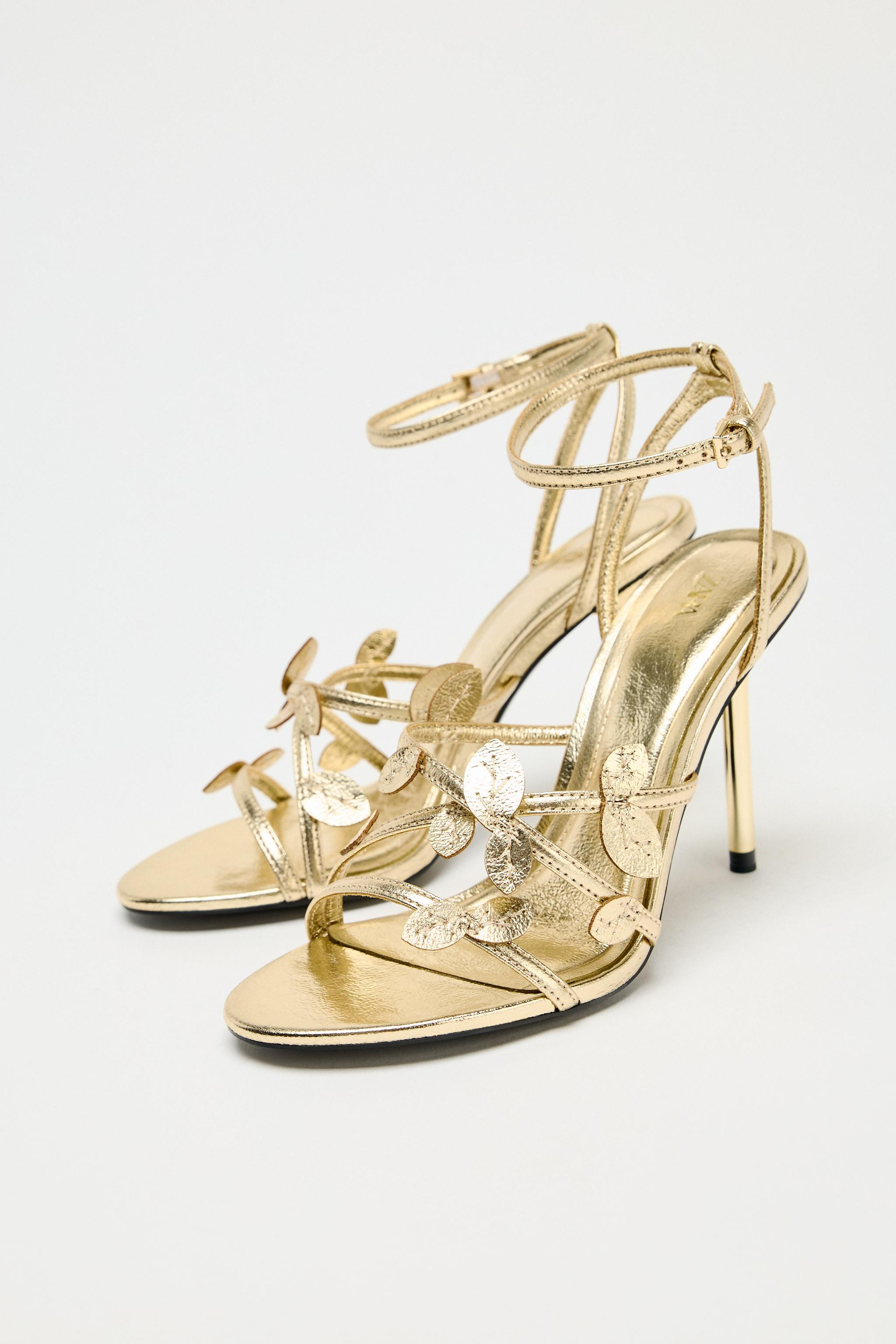 METALLIC EFFECT SANDALS | Zara UK