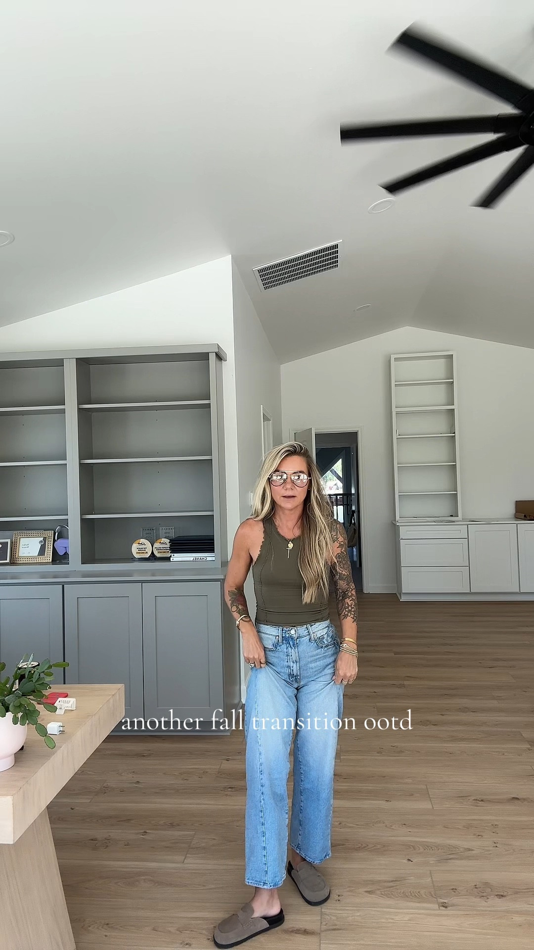 Jeans run small - I sized up one to a 25
Top is XSmall 
shoes: option 6
I’m usually a 6-6.5 in US and got the EU37. 