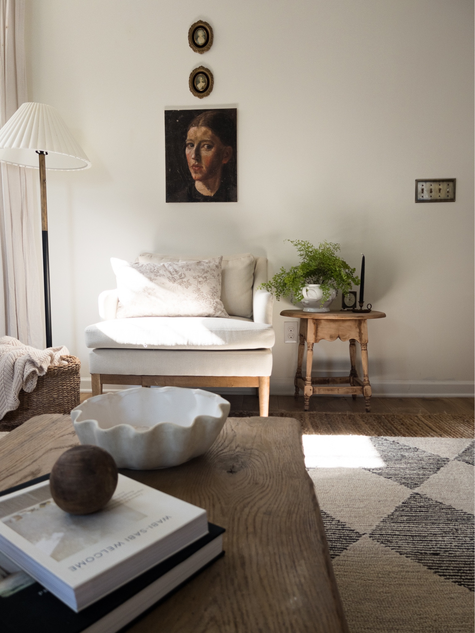 ChrislovesJulia x loloirug
Francis collection  FRA-01 beige/charcoal rug

#LTKhome