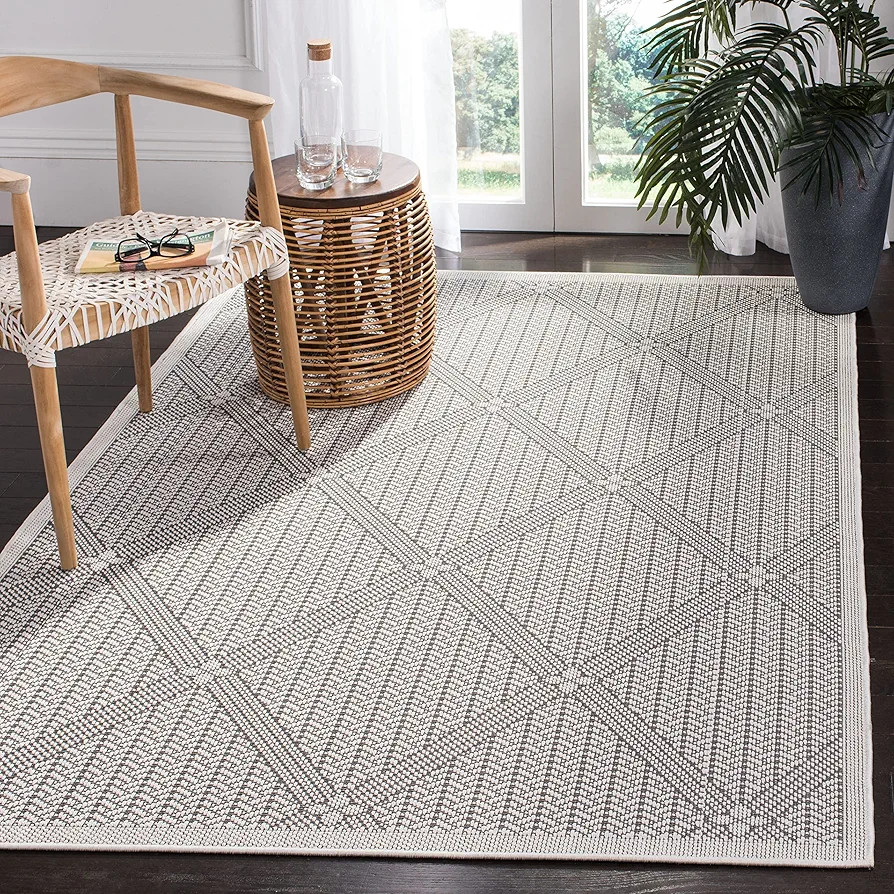 SAFAVIEH Washable Rug Bermuda Collection - 5'3" x 7'6", Cream & Grey, Indoor/Outdoor, Weather Res... | Amazon (US)