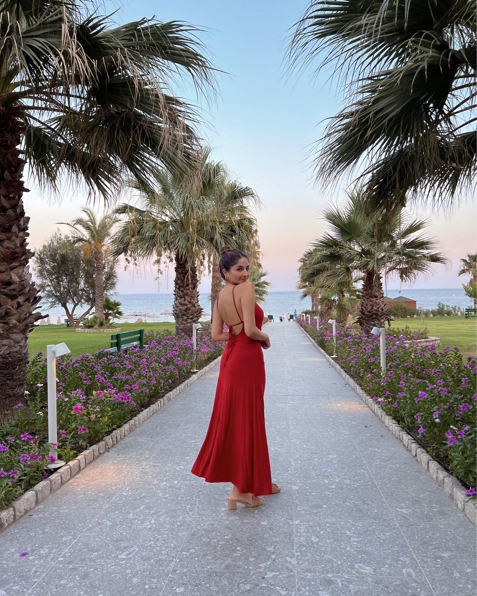 red maxi dress ❤️

#LTKeurope #LTKSeasonal #LTKstyletip