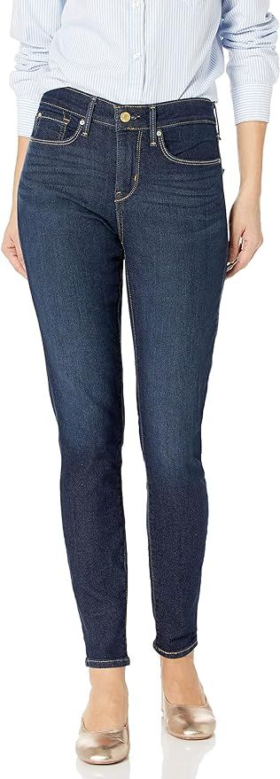 Signature by Levi Strauss & Co. Gold Label Women's Totally Shaping Skinny Jeans | Amazon (US)