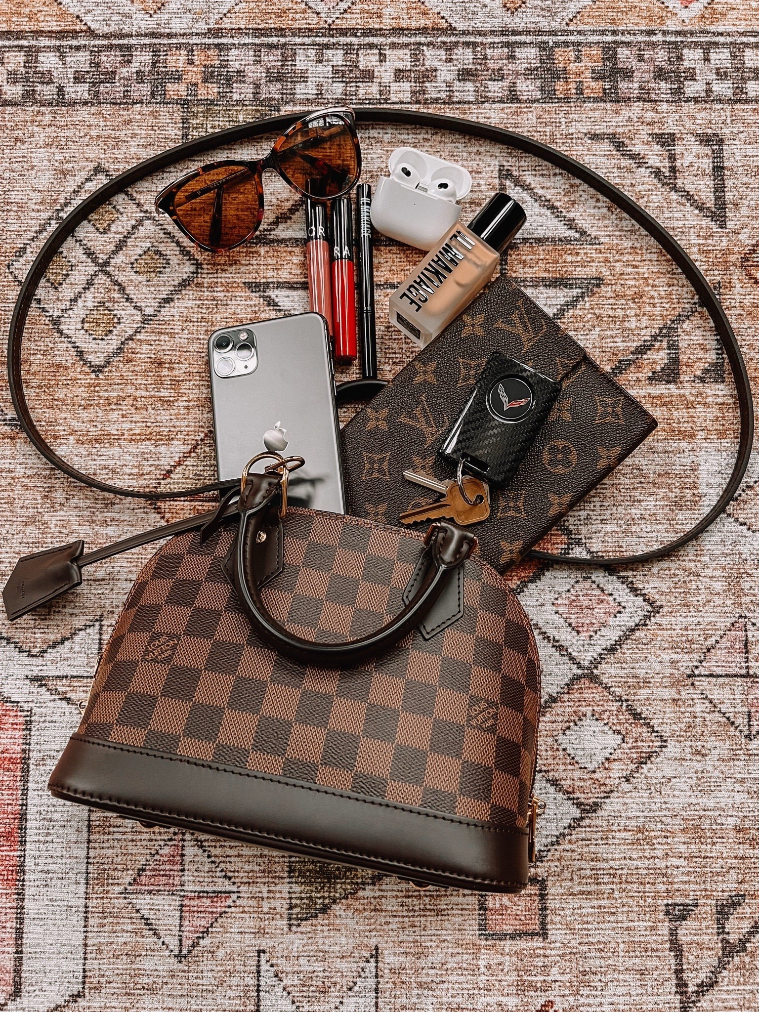 #giftideasforher
#valentinesgift
#ltkitbag 
#designerbags

#LTKgrwm #LTKValentine #LTKSaleAlert