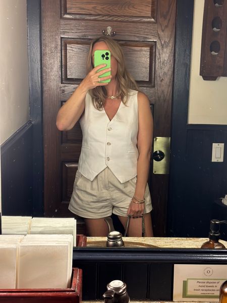 Dinner in the city, cream linen vest linen shorts summer outfit date night girls night out vacation outfit idea 

#LTKOver40