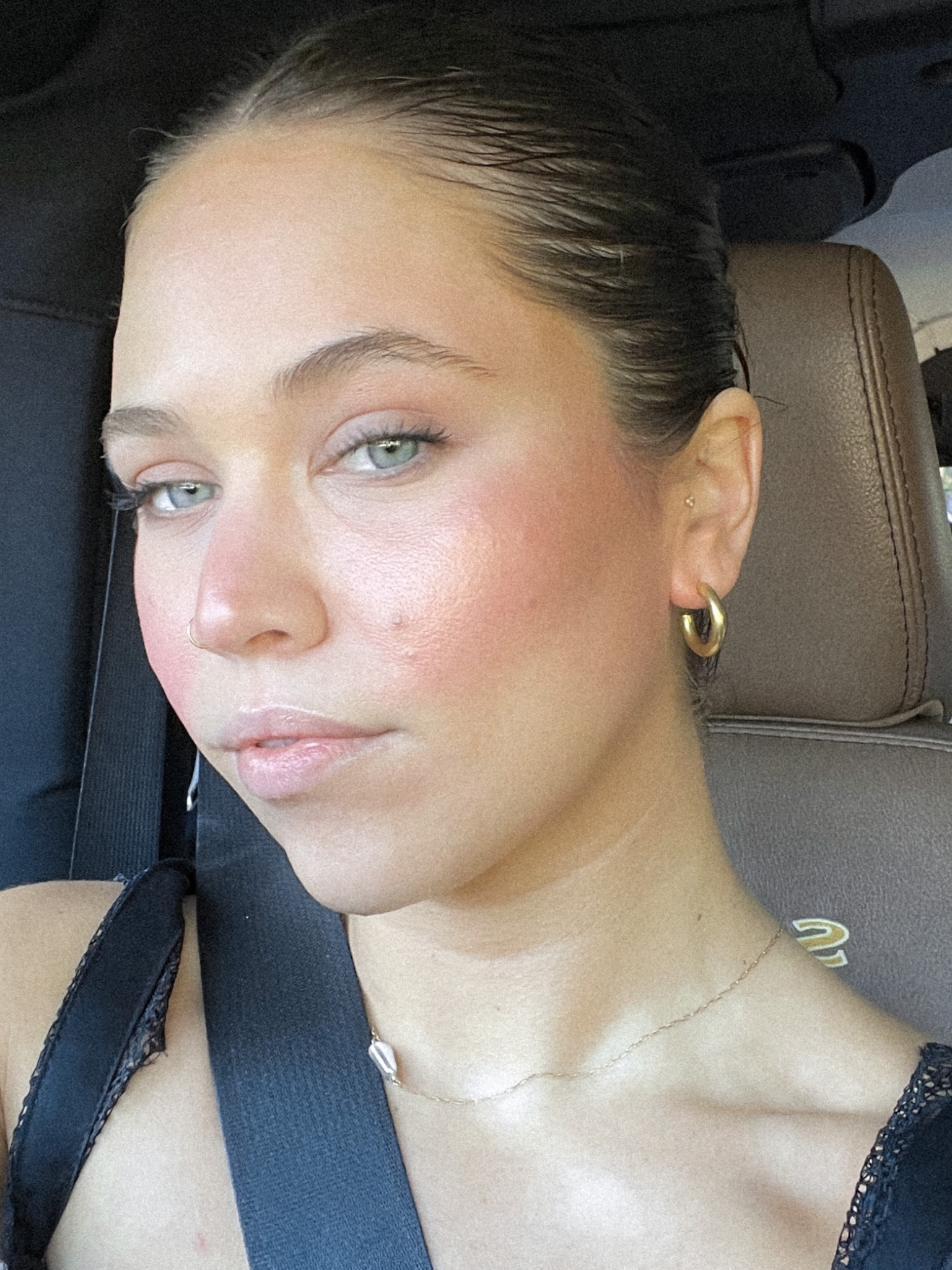 affordable everday gold hoops. Quality, had these for well over a year, maybe 2? No discoloration to gold