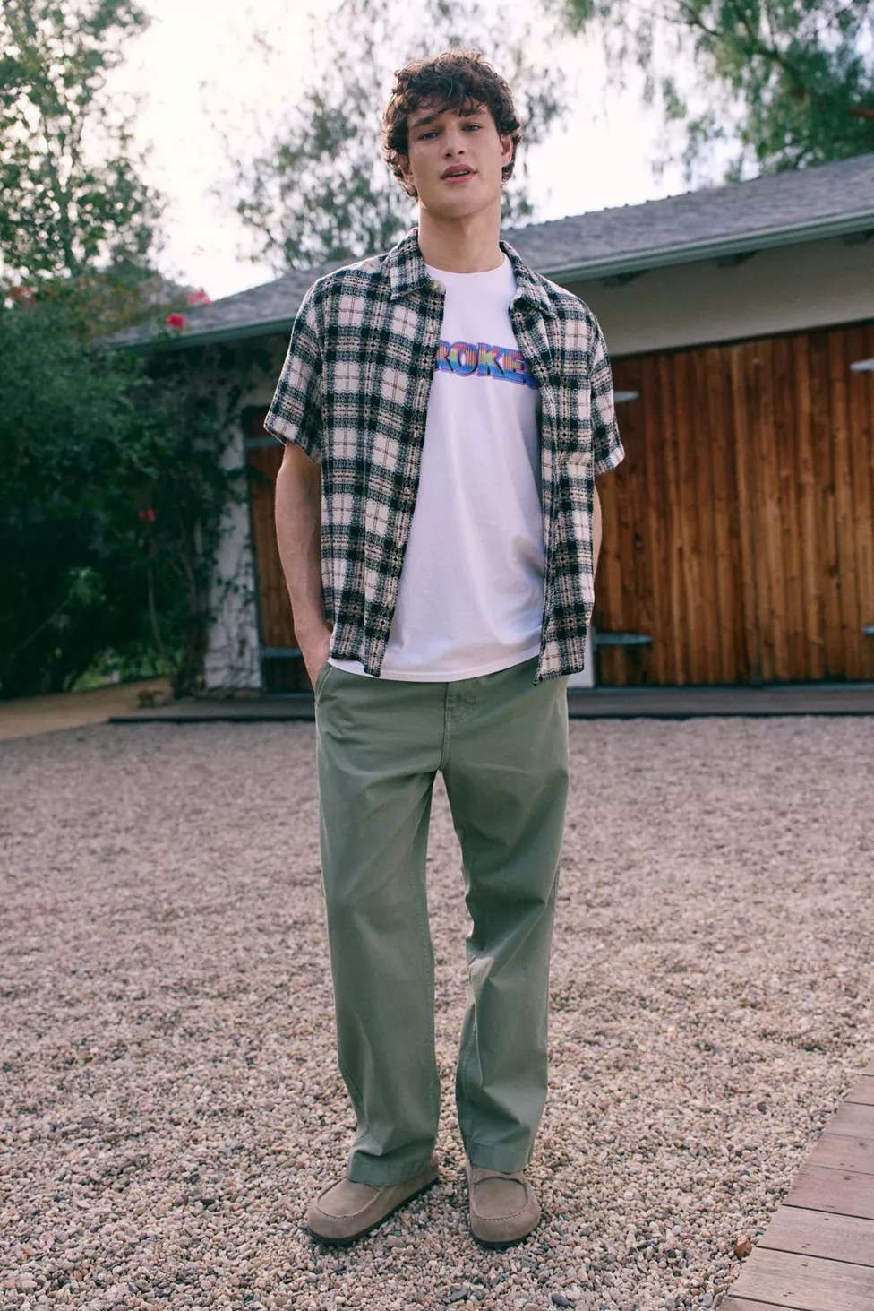 BDG Austin Straight Fit Chino Pant | Urban Outfitters (US and RoW)