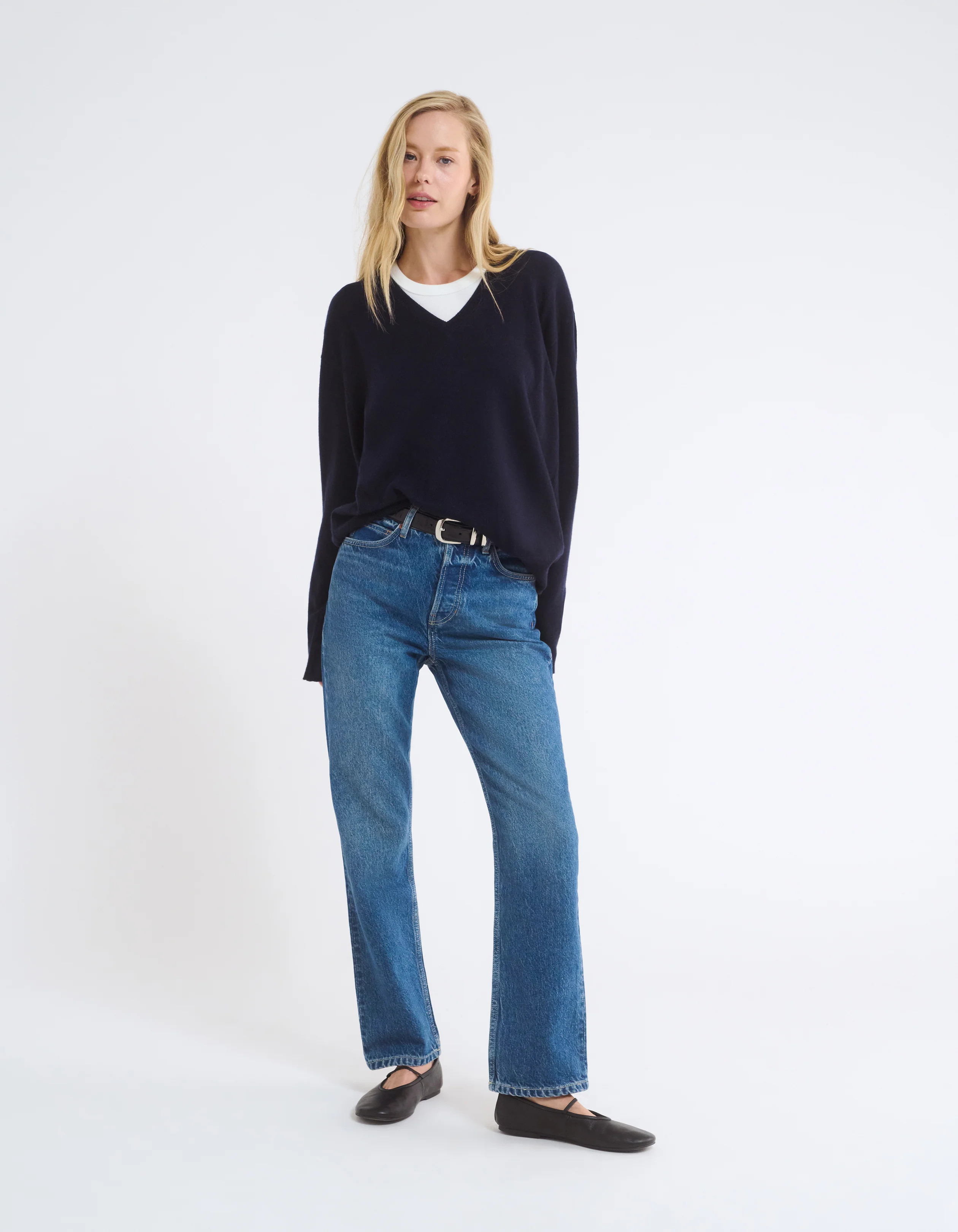 Vail V-Neck Sweater | Navy | Rumored