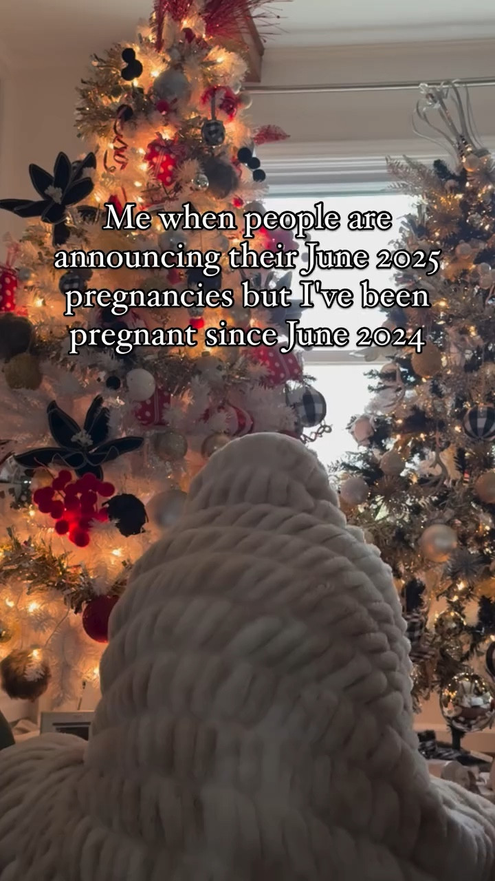 It’s fine, I’m fine 😅
•
•
•
•
#motherhood #firsttimemom #ftm #momtobe #momsofinstagram #pregnancy #pregnancyannouncement #pregnancyjourney #momhumor #humor #pregnancyhumor #sahm