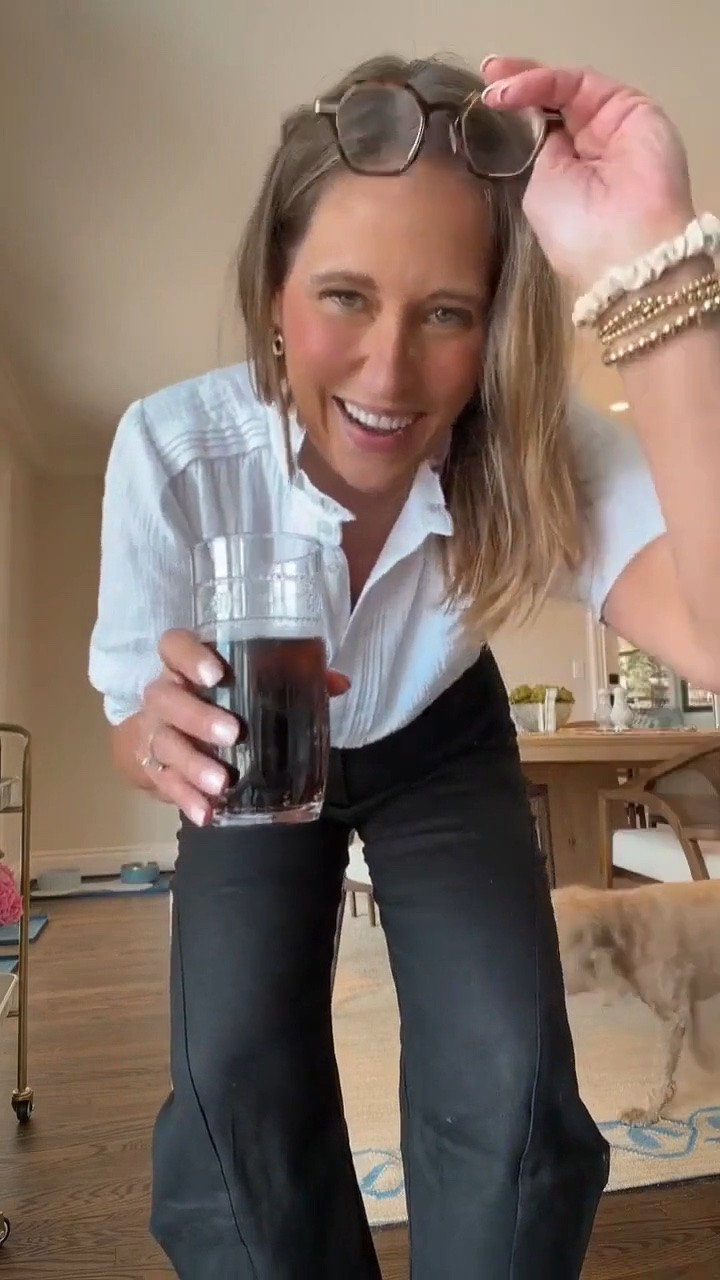 BACK in stock! This top selling shirt is now back in stock and it’s one of my all time favorites along with these pants! Links are below (Diet Coke not included) 😉s

#LTKSeasonal #LTKOver40 #LTKMidsize
