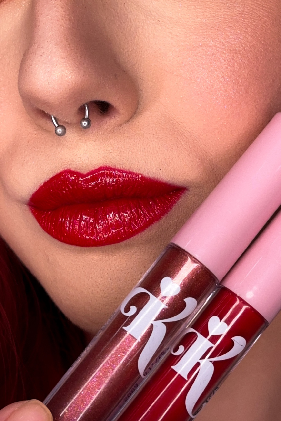 Apaixonada nessa combinação do Batom líquido + gloss glitter da #KarenBachiniBeauty 

#LTKbrasil #LTKbeauty