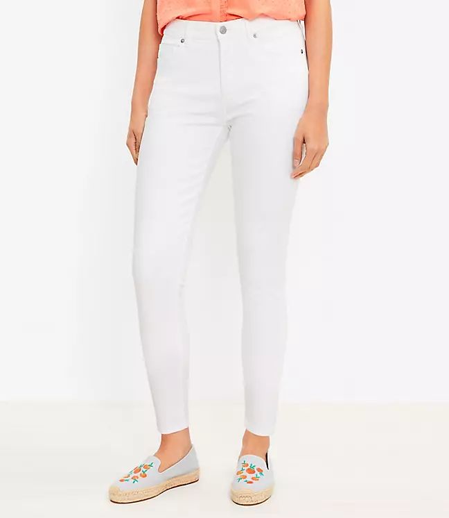 Curvy Frayed Skinny Jeans in White | LOFT