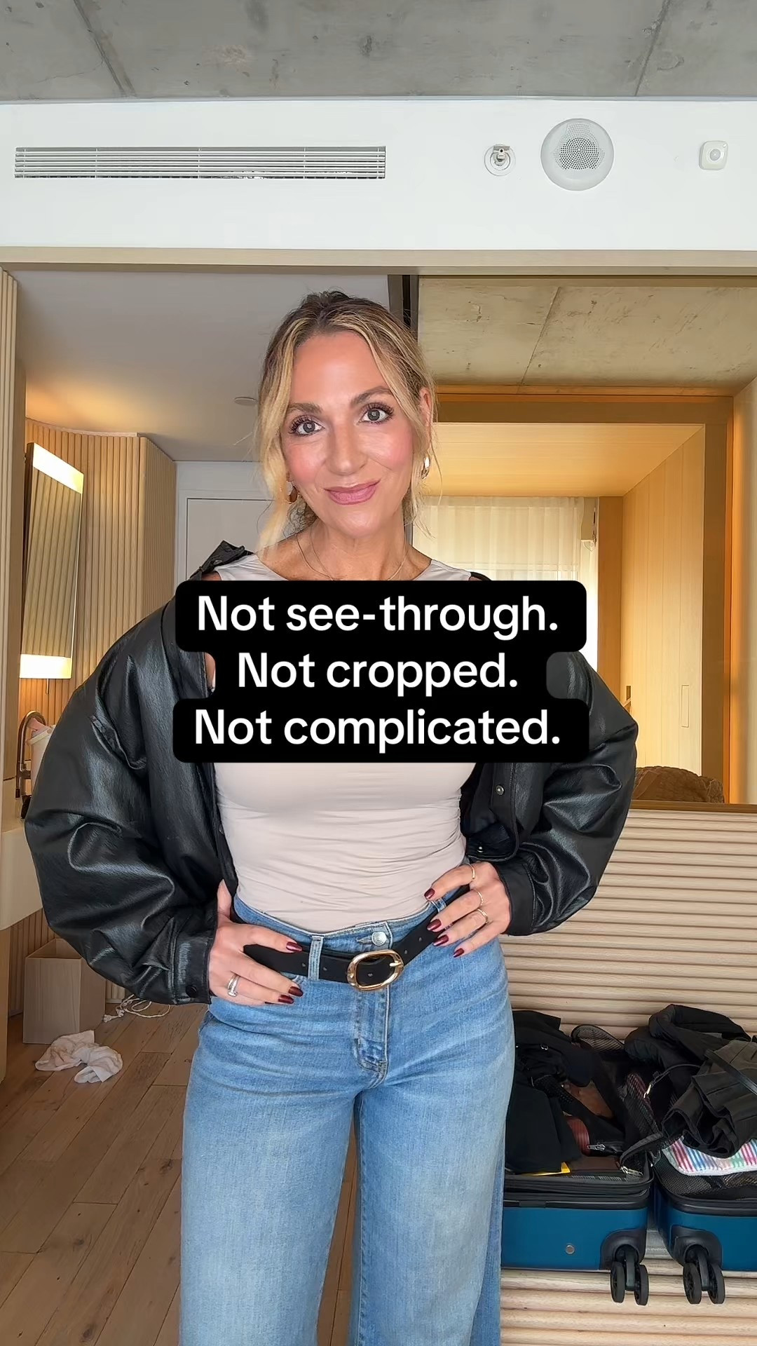 Minimal fall street style from NYC 🍂 I’m pairing my new seamless tank (long enough to tuck + won’t ride up 👏) with silver metallic Adidas sneakers, a bold belt and my black cropped Zara jacket. This tank is double lined, bra-friendly, has the perfect boatneck neckline with a scoop back and it comes in 18 colors. Currently on flash sale with free shipping so I’m snagging more! Linking everything below — this is my fall outfit formula for sneakers, jackets and minimal style lovers.


#LTKStyleTip #LTKTravel #LTKFindsUnder50