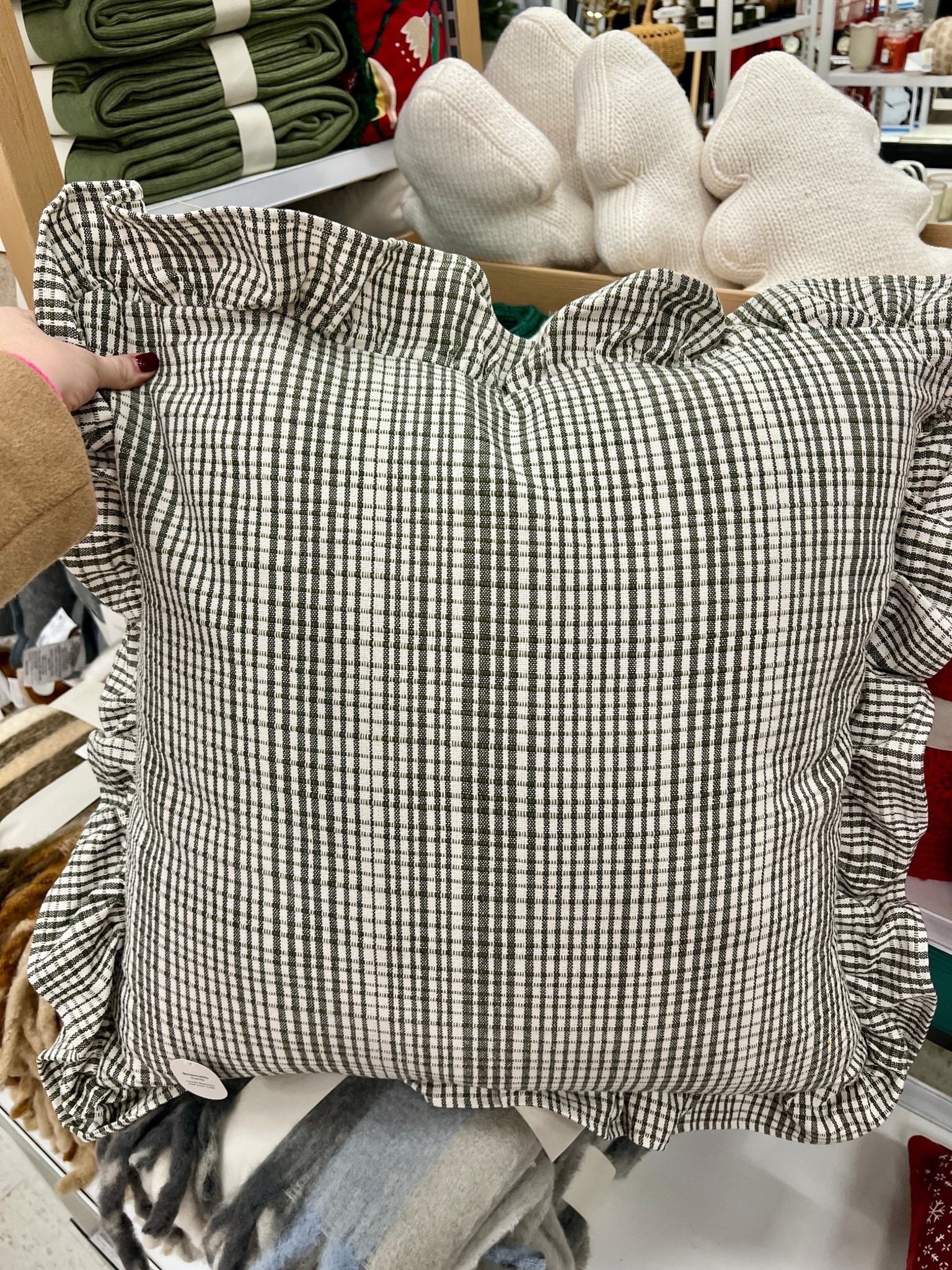 Cutest ruffle Christmas pillow! 

#LTKSeasonal #LTKHome #LTKHoliday