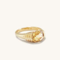Heirloom Ring - $550 | Mejuri (Global)