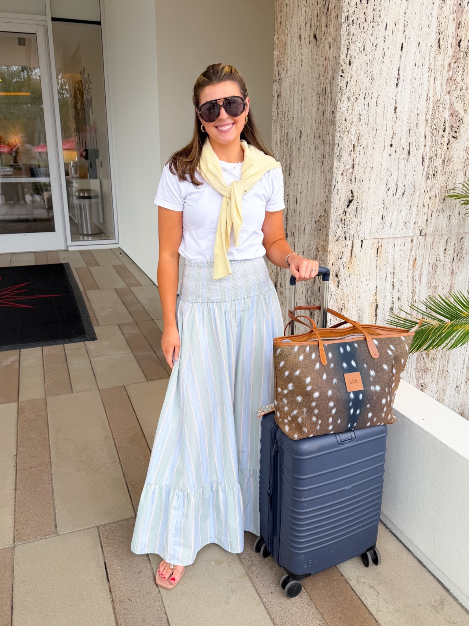 Travel outfit today! Wearing a S in skirt / dress

Travel outfit // airport outfit