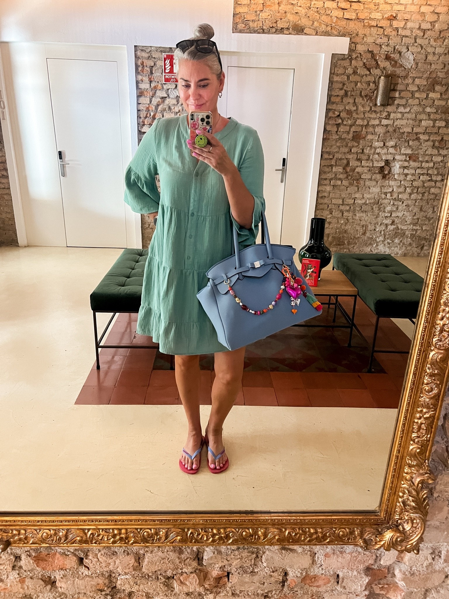OOTD - Dinsdag. Zeegroen mousseline jurkje over een bikini van Cyell, slippers van Havaianas, ‘strandtas’ van Save my Bag en zonnebril van Ray-ban.

#LTKnederlands #LTKeurope #LTKtravel