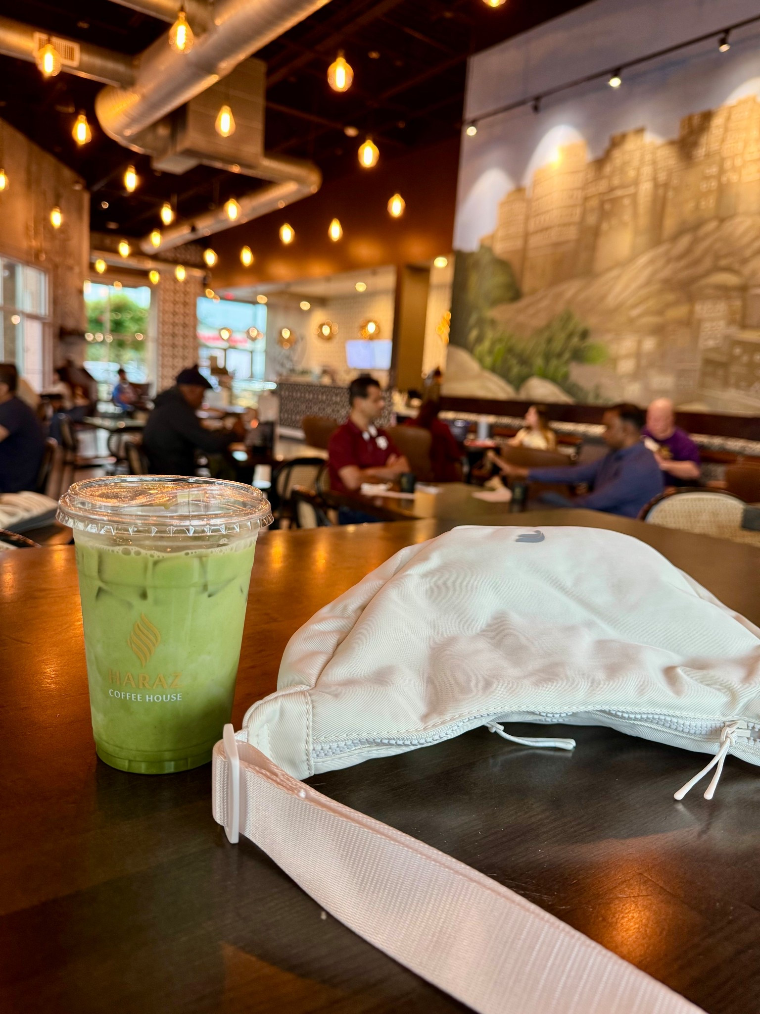 Cute swag bag for every day outfit or summer traveling ✨

Fabletics: Color Bone

#LTKActive #LTKGiftGuide #LTKTravel