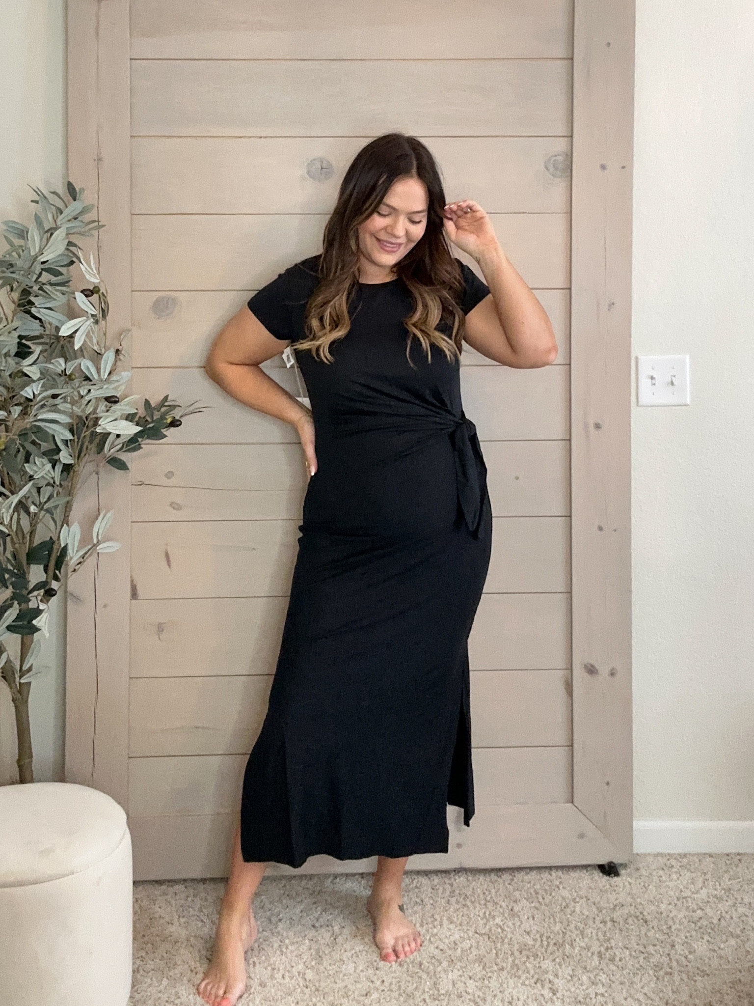 black aritzia dress Aritzia Babaton Black Sleeveless V-neck Mini Office Tank Sheath Dress Size 4