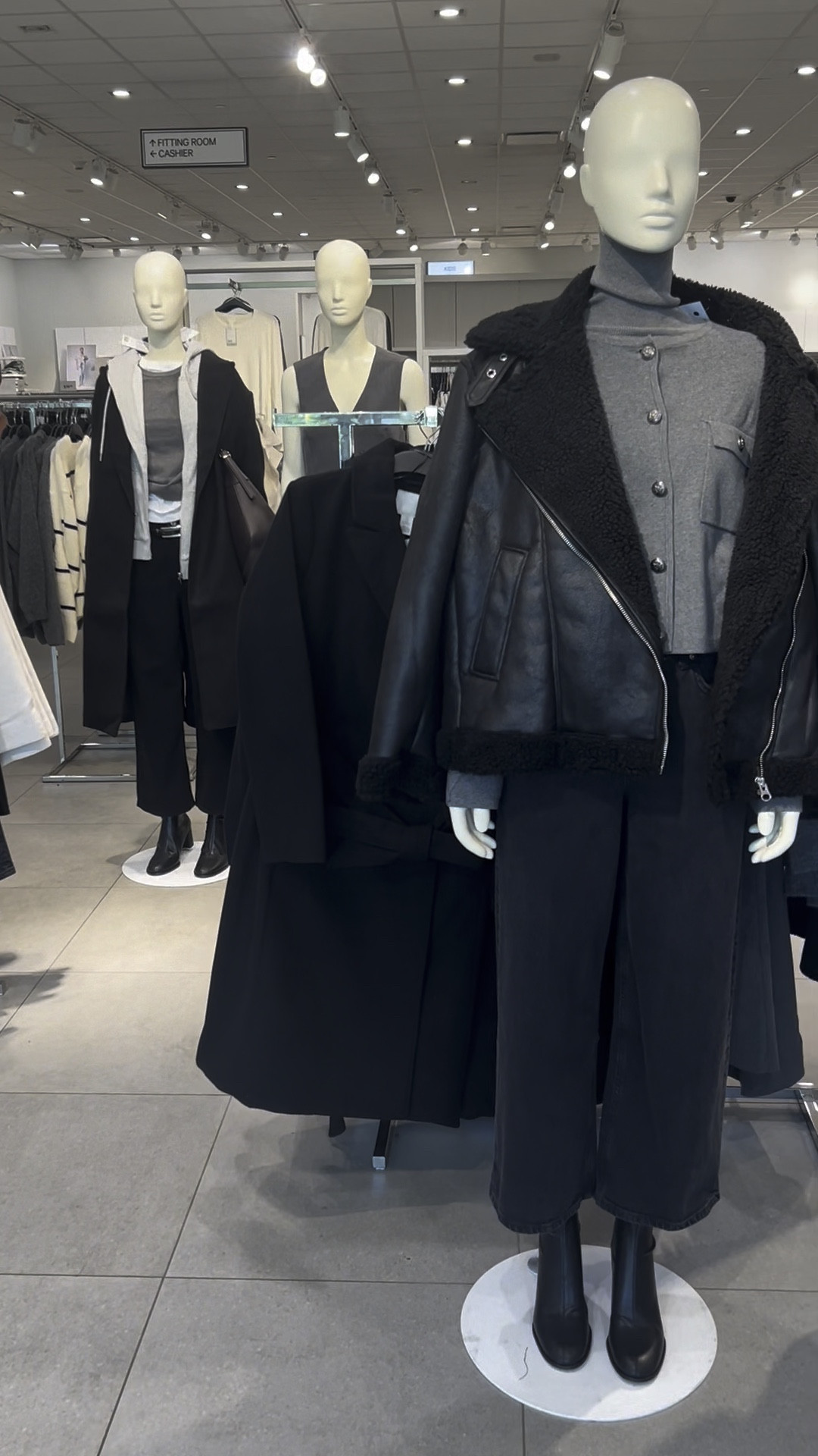 In Store H&M Finds

#LTKWorkwear #LTKSeasonal #LTKVideo